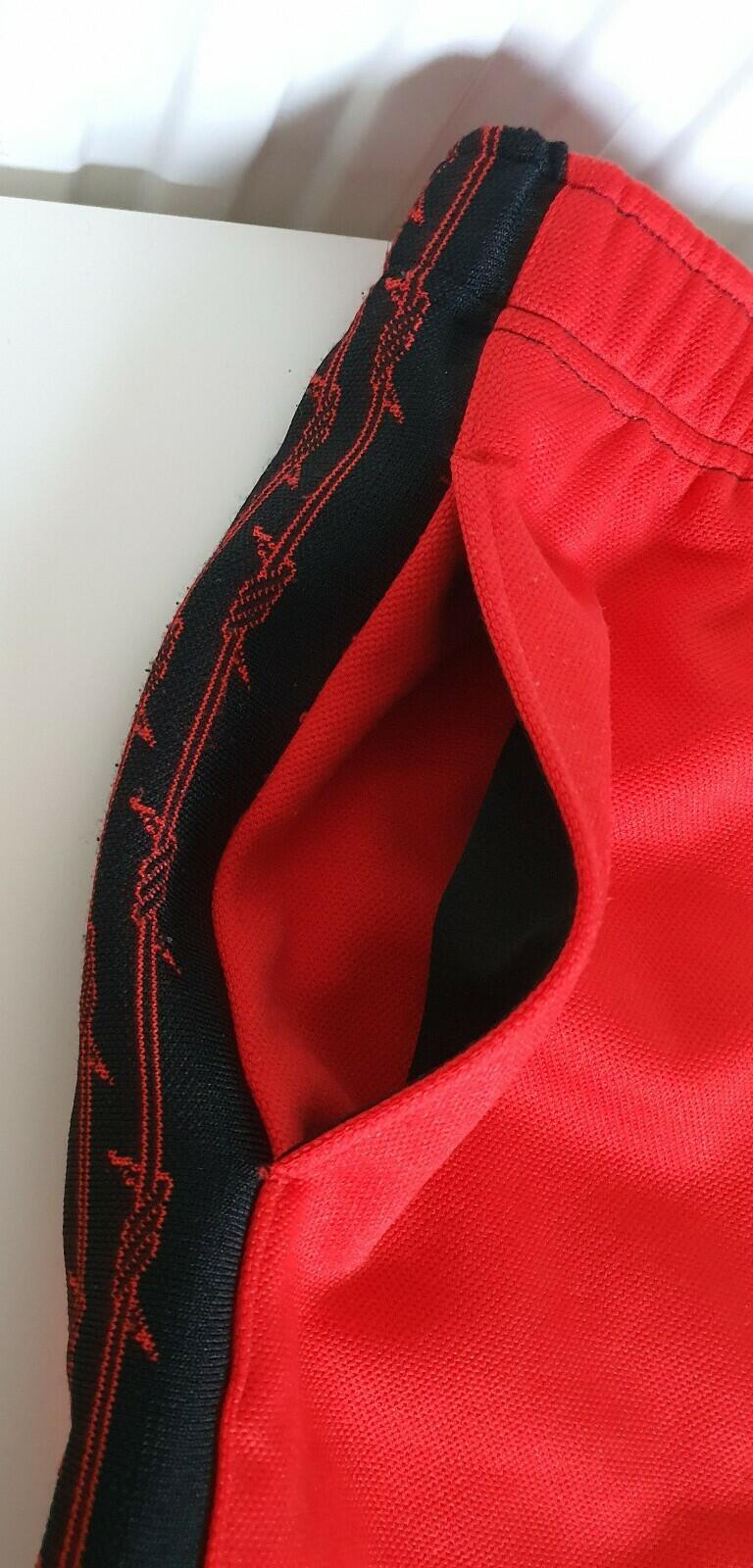 SS19 Supreme Barbed Wire Athletic red short size M Medium shorts