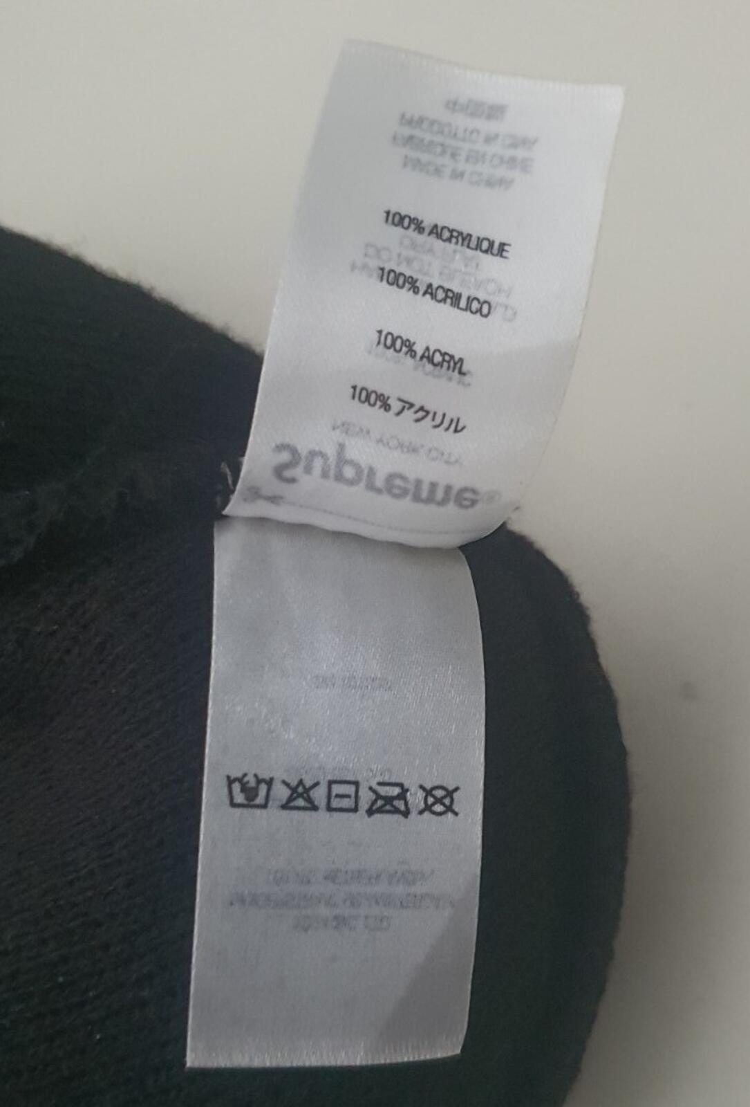 Gorro Supreme Demon FW21 negro bordado