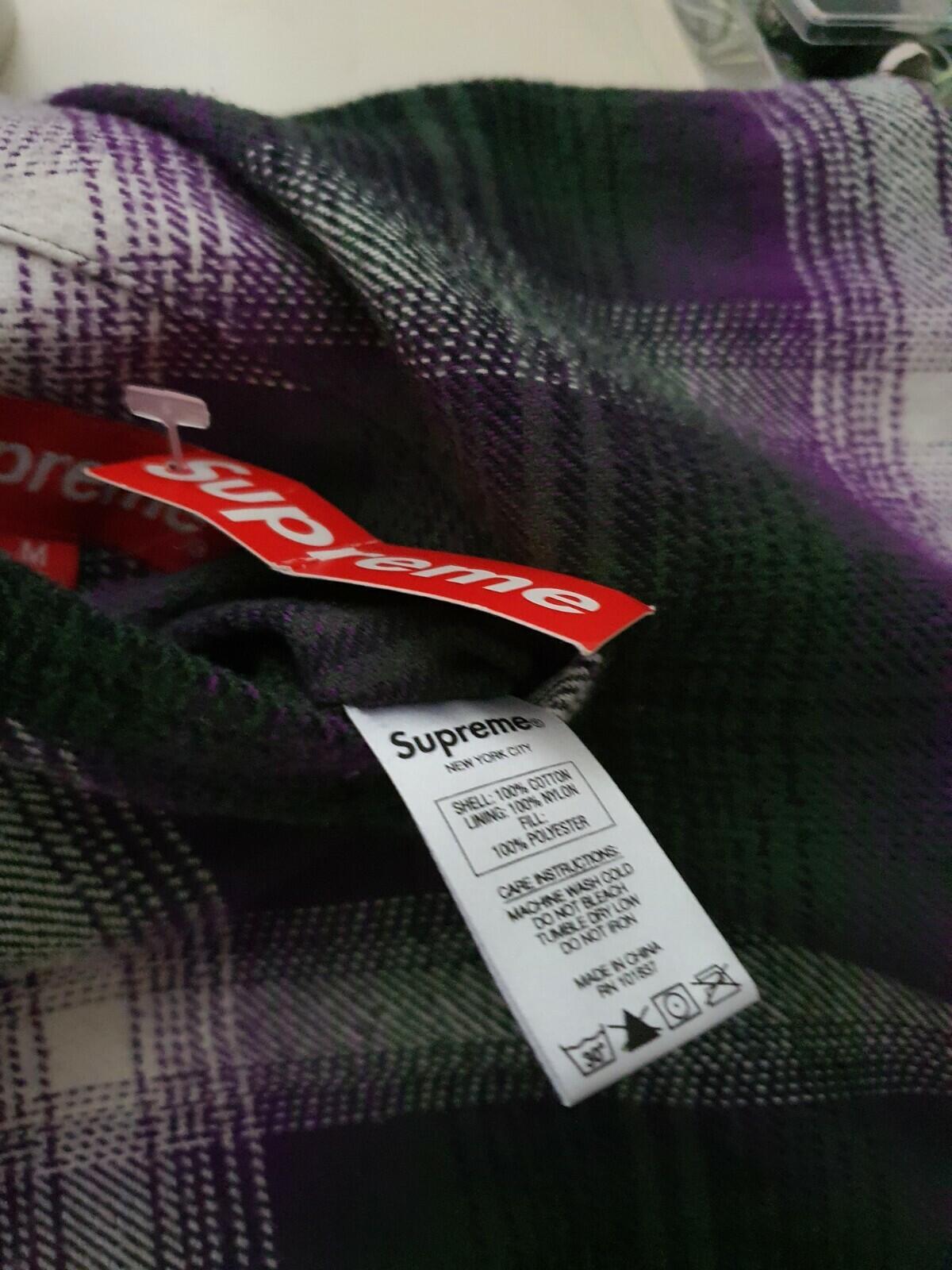 FW17 Supreme reversible shadow plaid vest dark green/ purple Medium New with tag