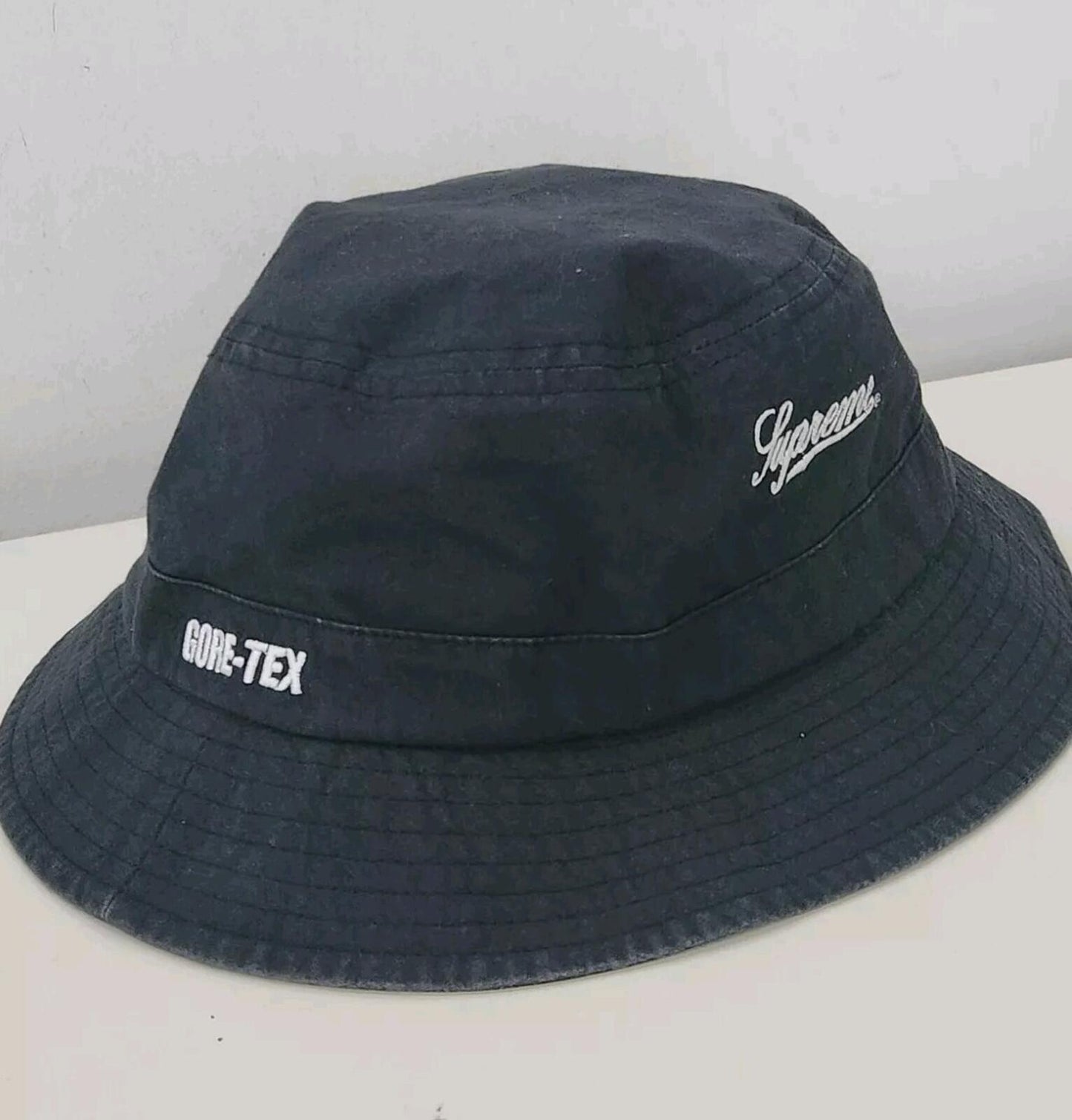 FW20 Supreme GORE-TEX crusher Medium Large bucket hat Black Waterproof M /L Navy