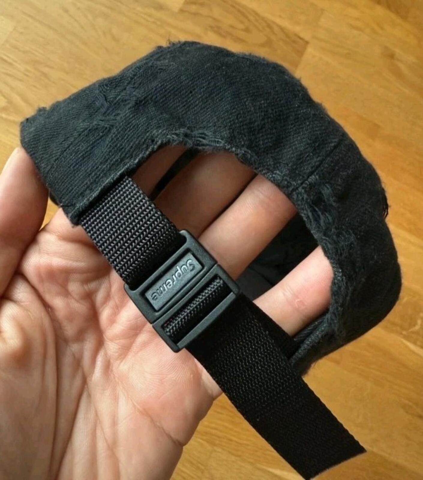 FS21 Supreme Frayed Logos Denim Camp Cap Schwarz