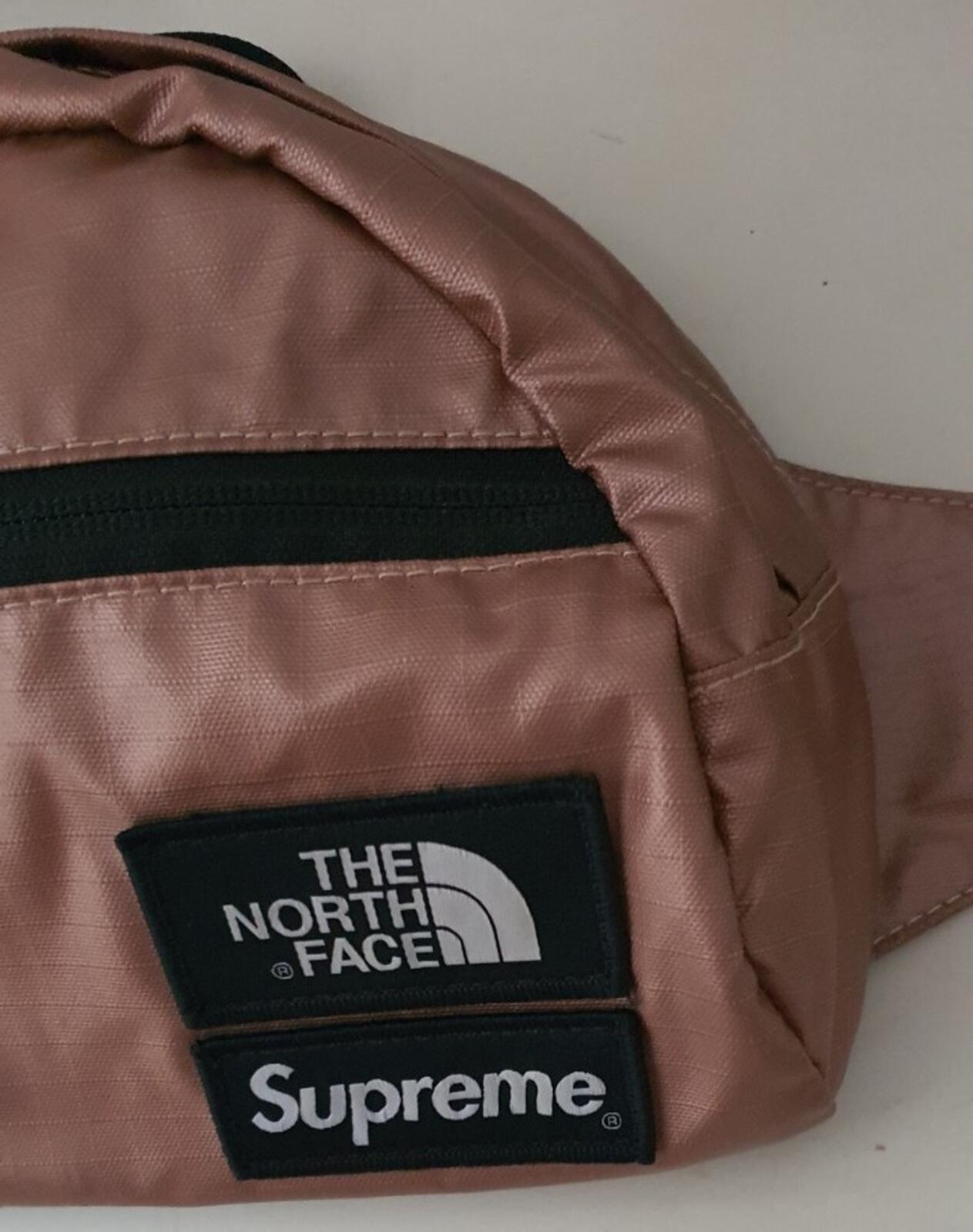 SS18 Supreme The North Face Metallic Roo II Lumbar bag rose gold waist bag belt