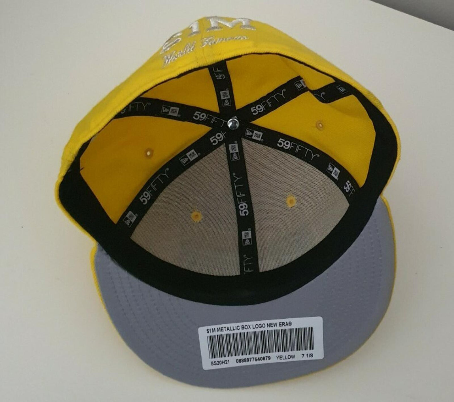 SS20 Supreme $1M box logo New Era size 7 1/8 yellow cap