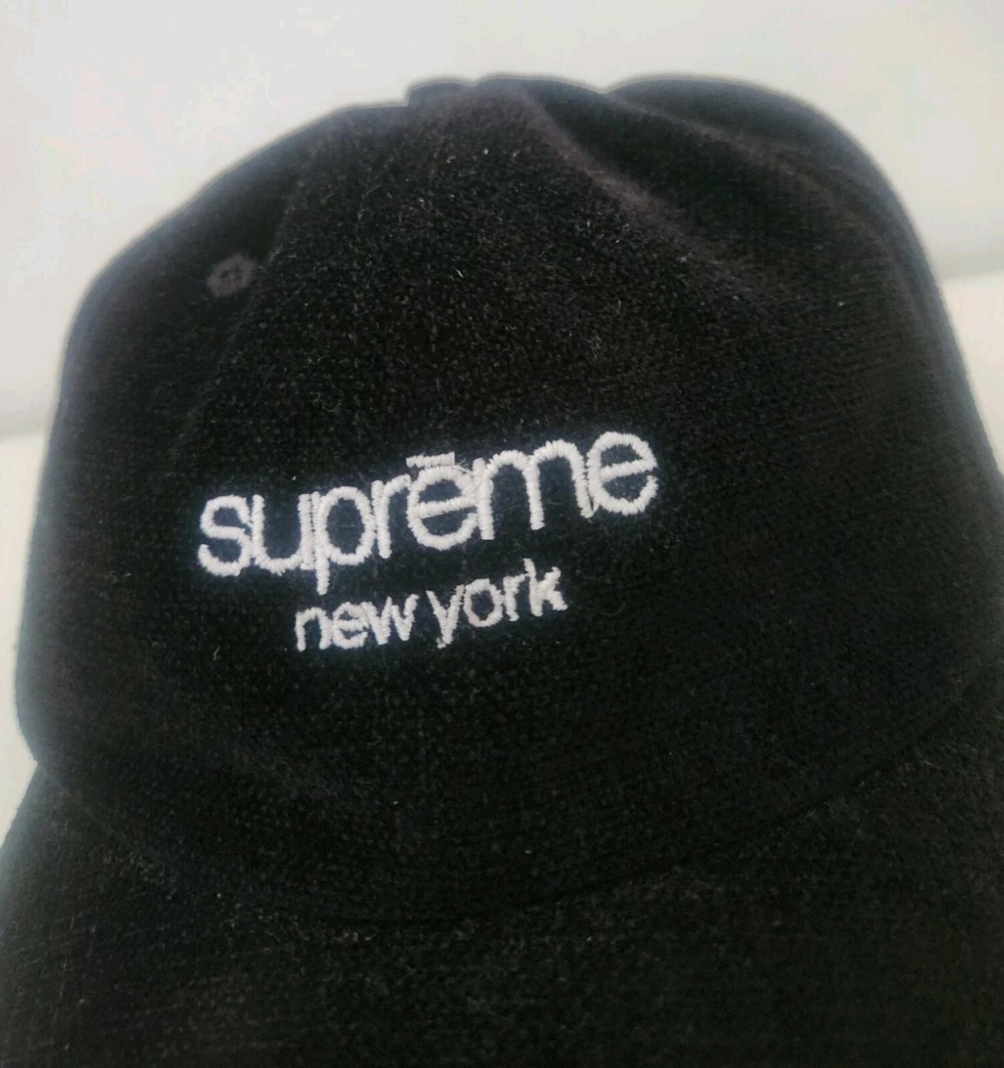 SS23 Supreme Classic Logo 6-panel Black Hat Cap