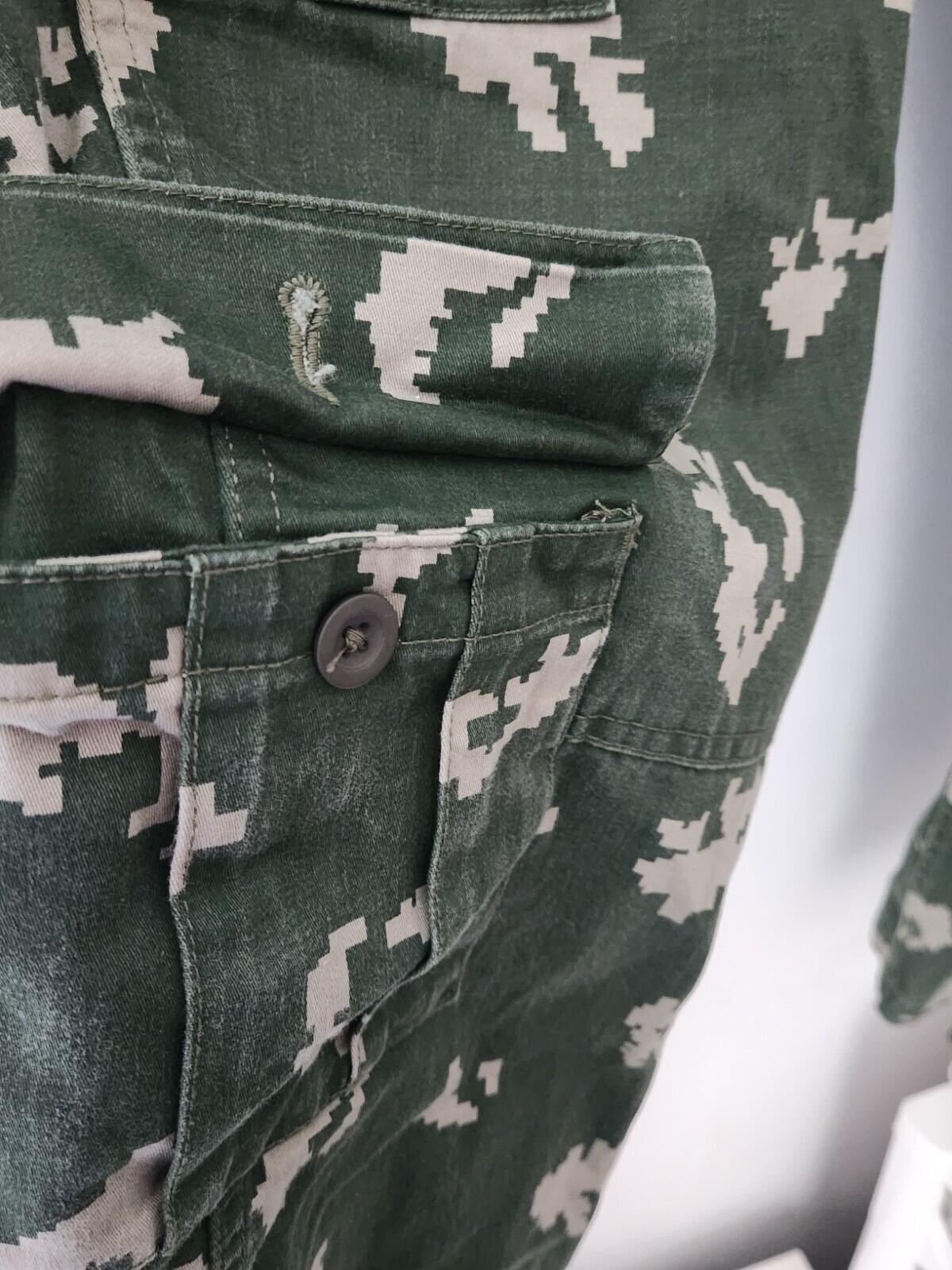 FW20 Supreme Cargo Pants Olive Digi Camo Size 30 W30