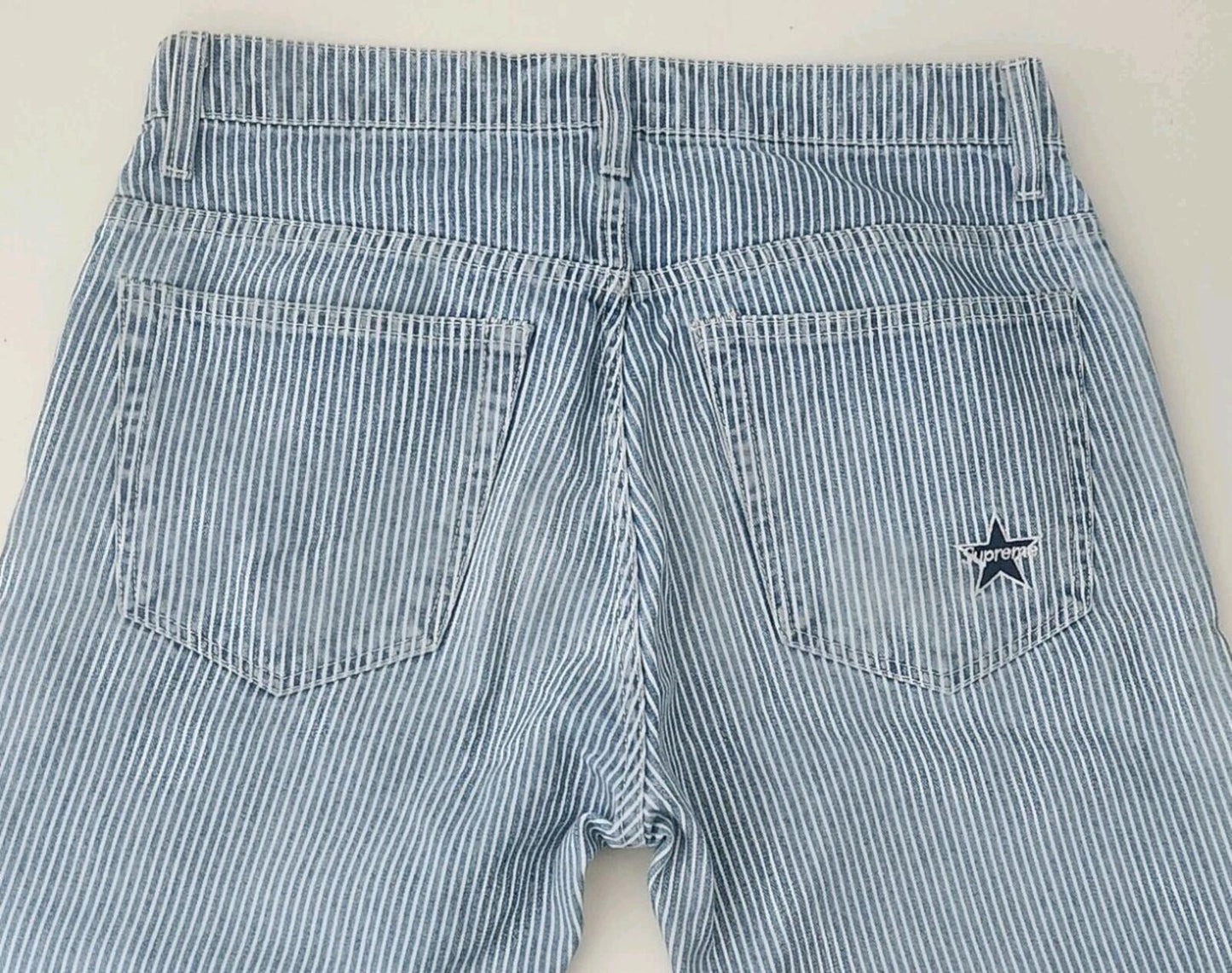 FW17 Supreme washed regular jeans Size 30 W30 L30 star denim trousers pinstripe