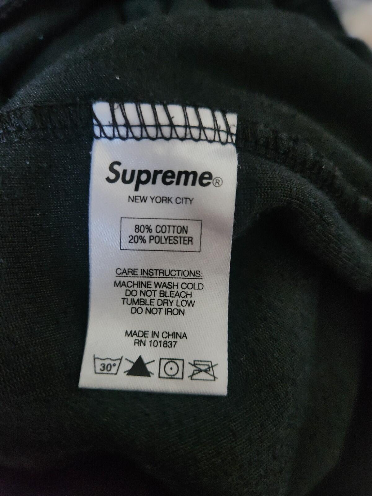 FW16 Supreme Velour Crewneck Black Size M