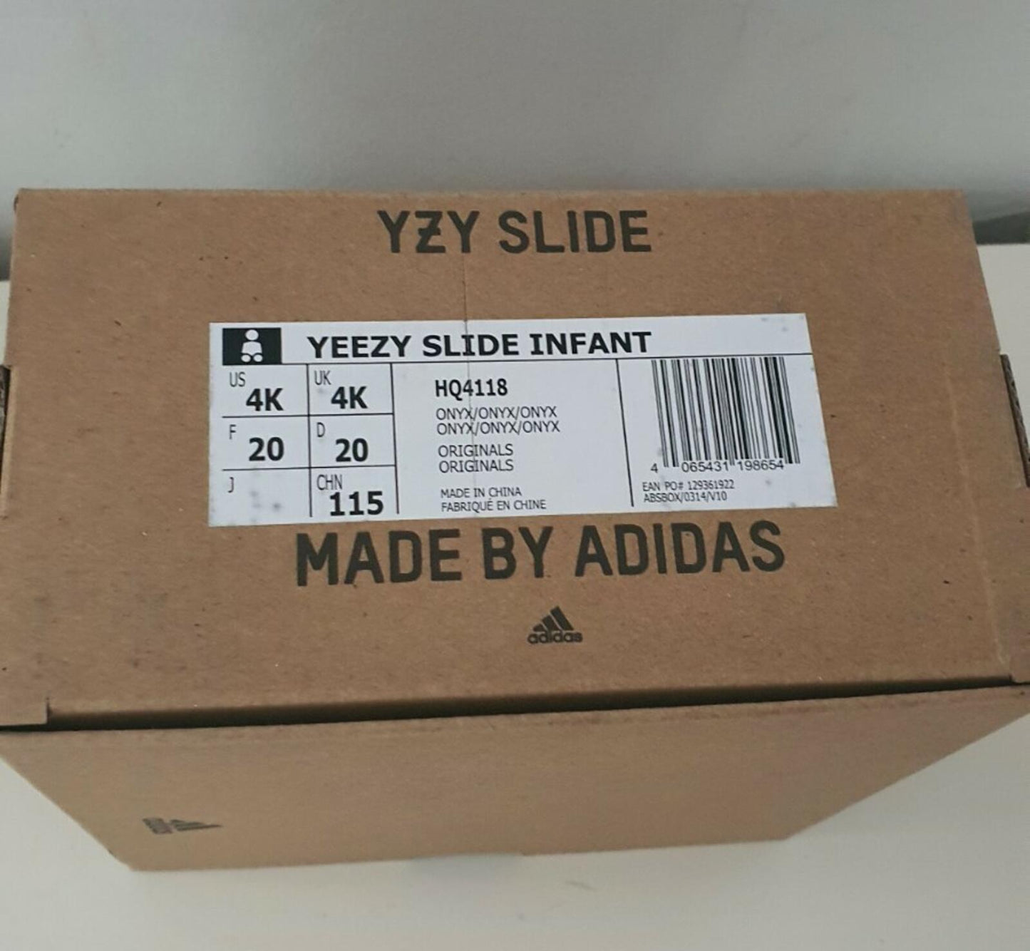 ADIDAS YEEZY New INFANTS ONYX SLIDE 4K UK 4K Black grey slides Baby