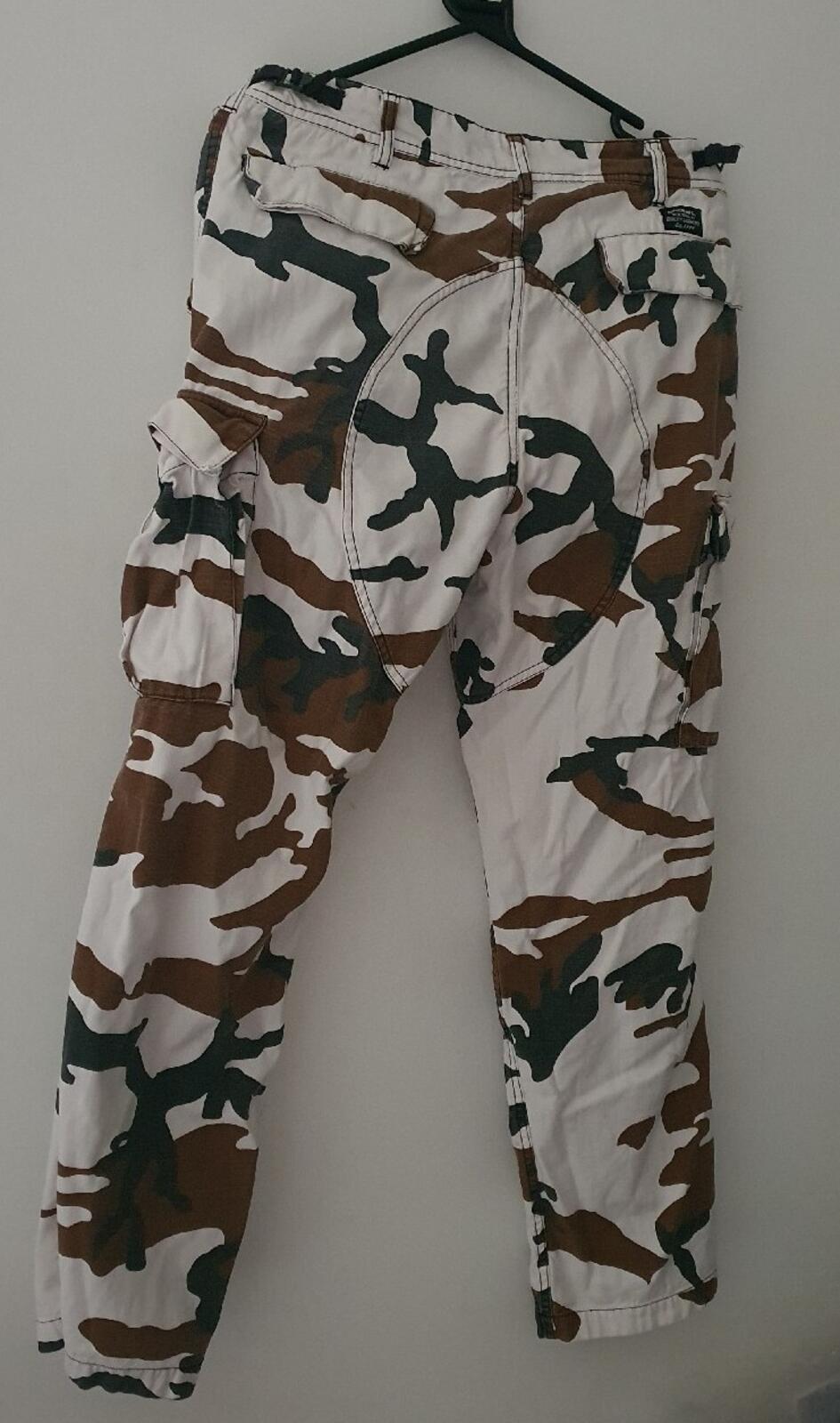 FW16 Supreme Cargo Pant Cow Camo Size 32