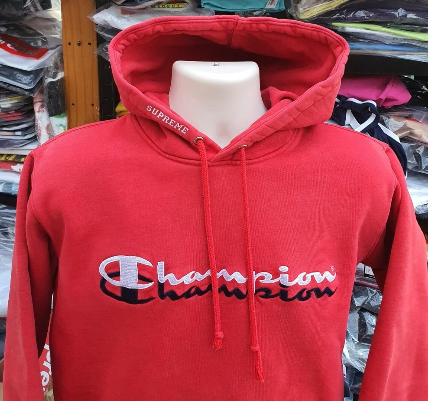 FW15 Supreme x Champion Hooded Sweatshirt Red Size M
