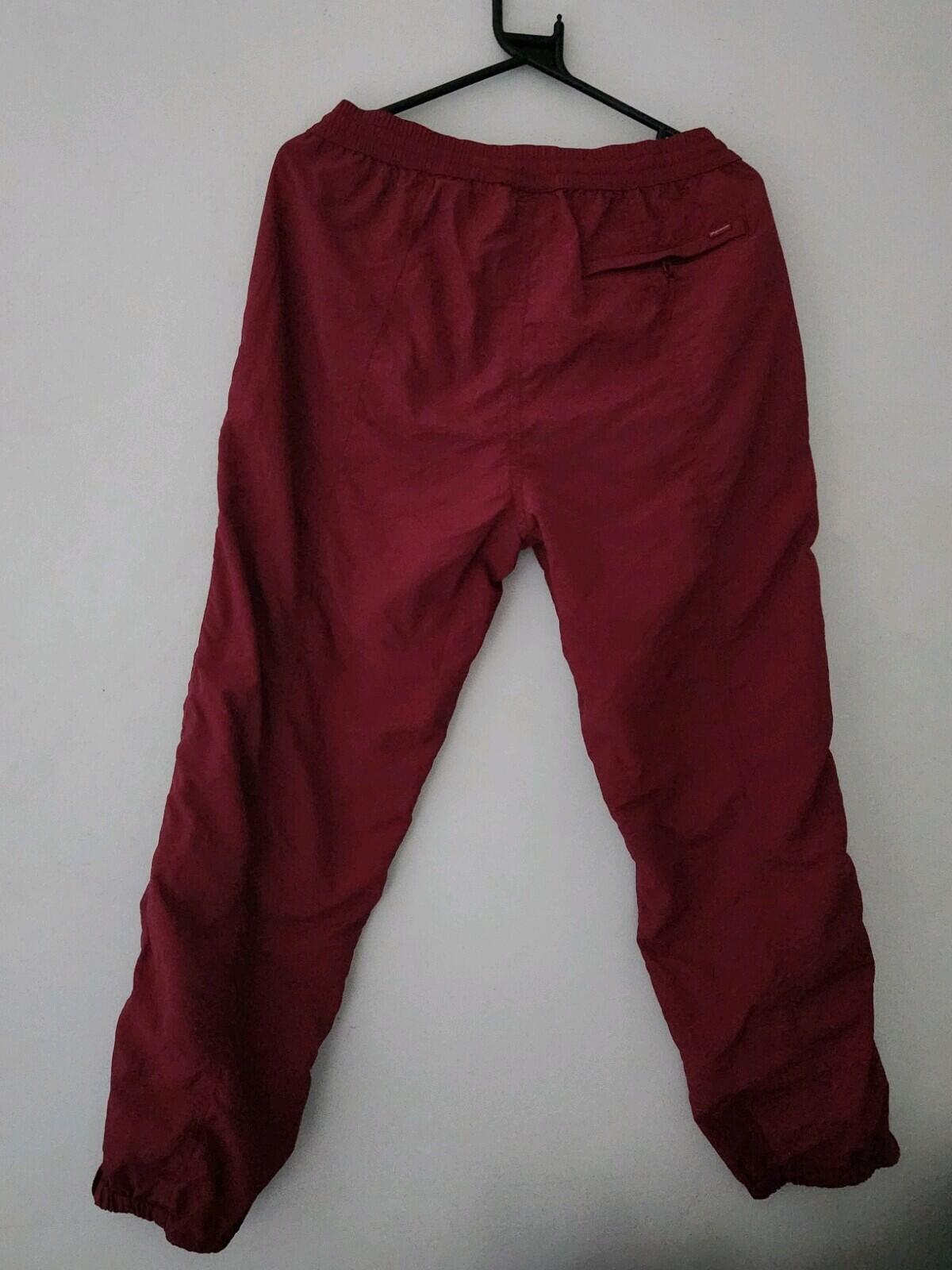 FW19 Supreme Paneled Warm Up Hose Pflaume Größe M Wasserabweisend