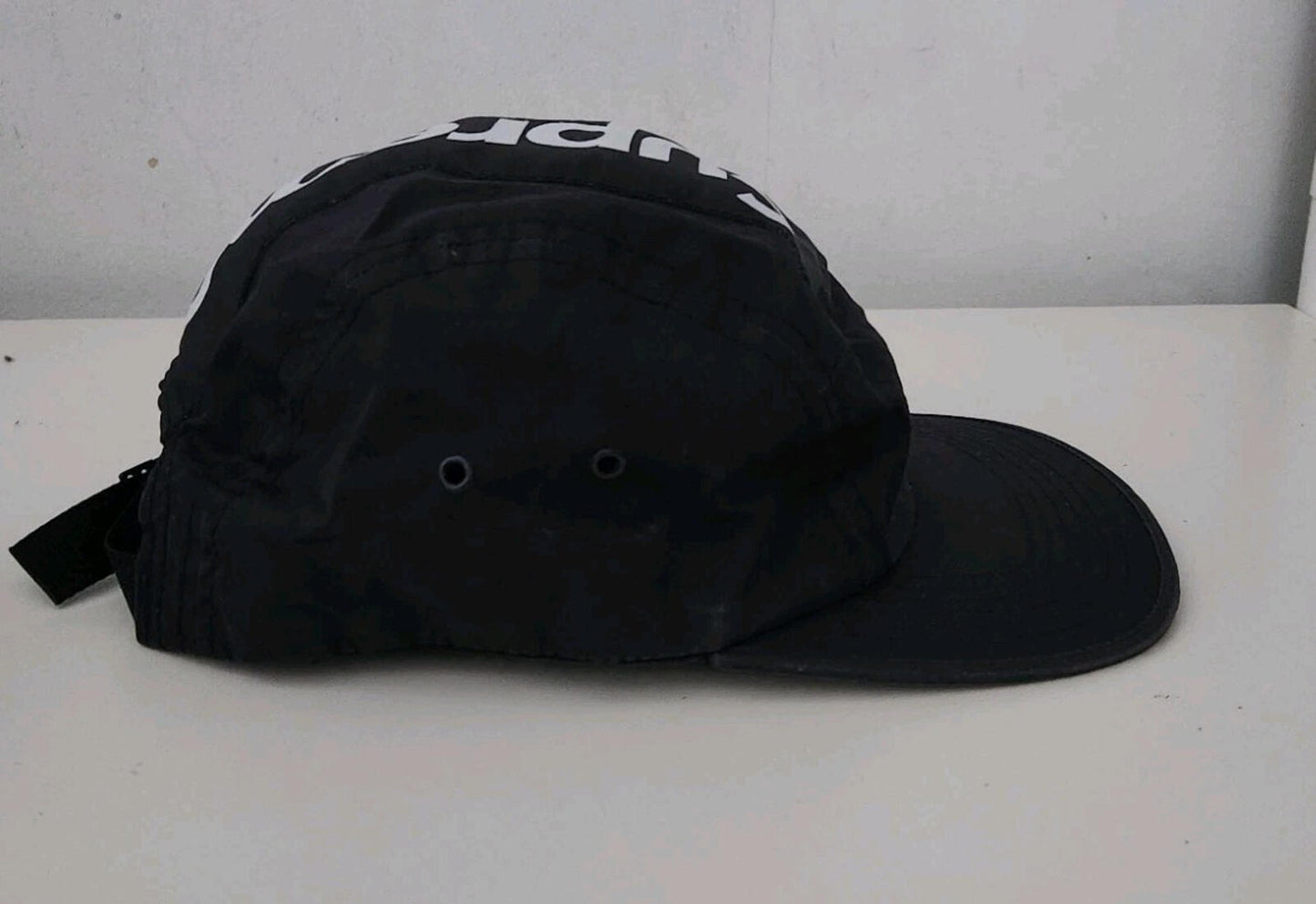 Gorra de campamento con paneles a rayas FW16 Supreme negra con logo grande