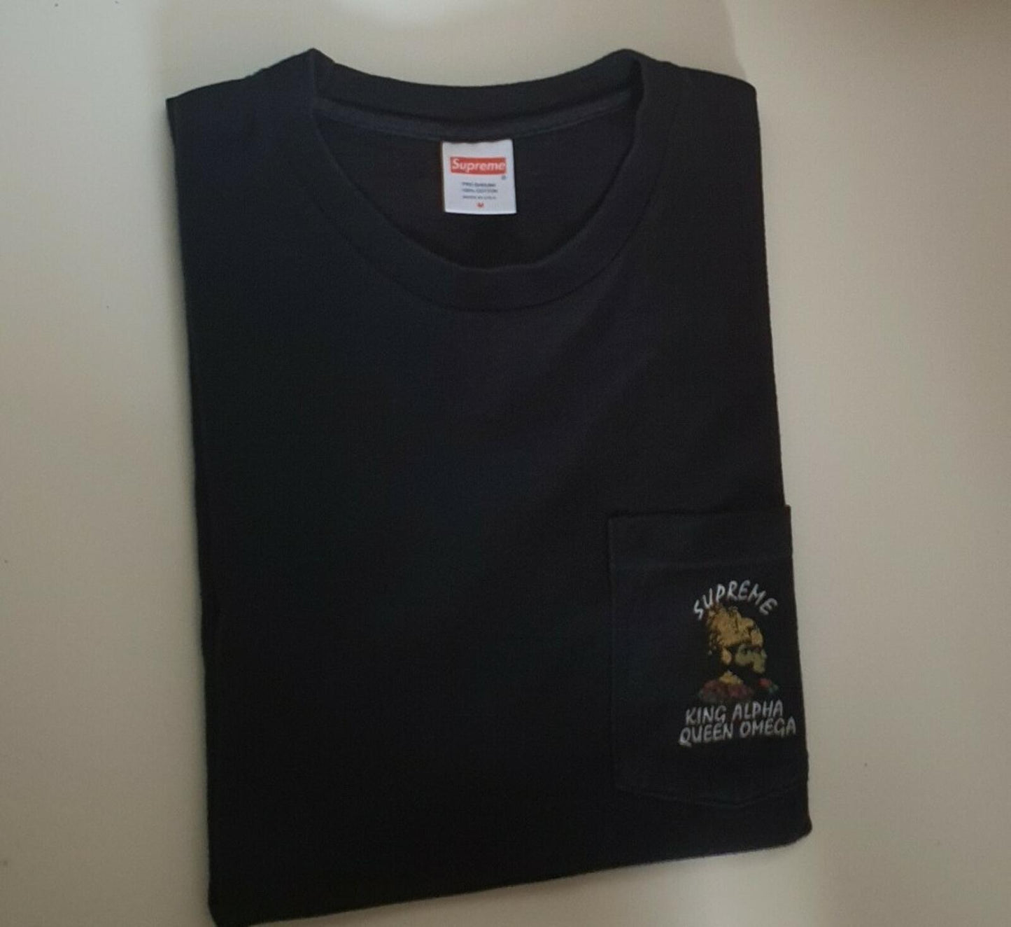 SS15 Supreme King Alpha Queen Omega schwarzes T-Shirt mit Brusttasche M Medium T-Shirt Jamaika