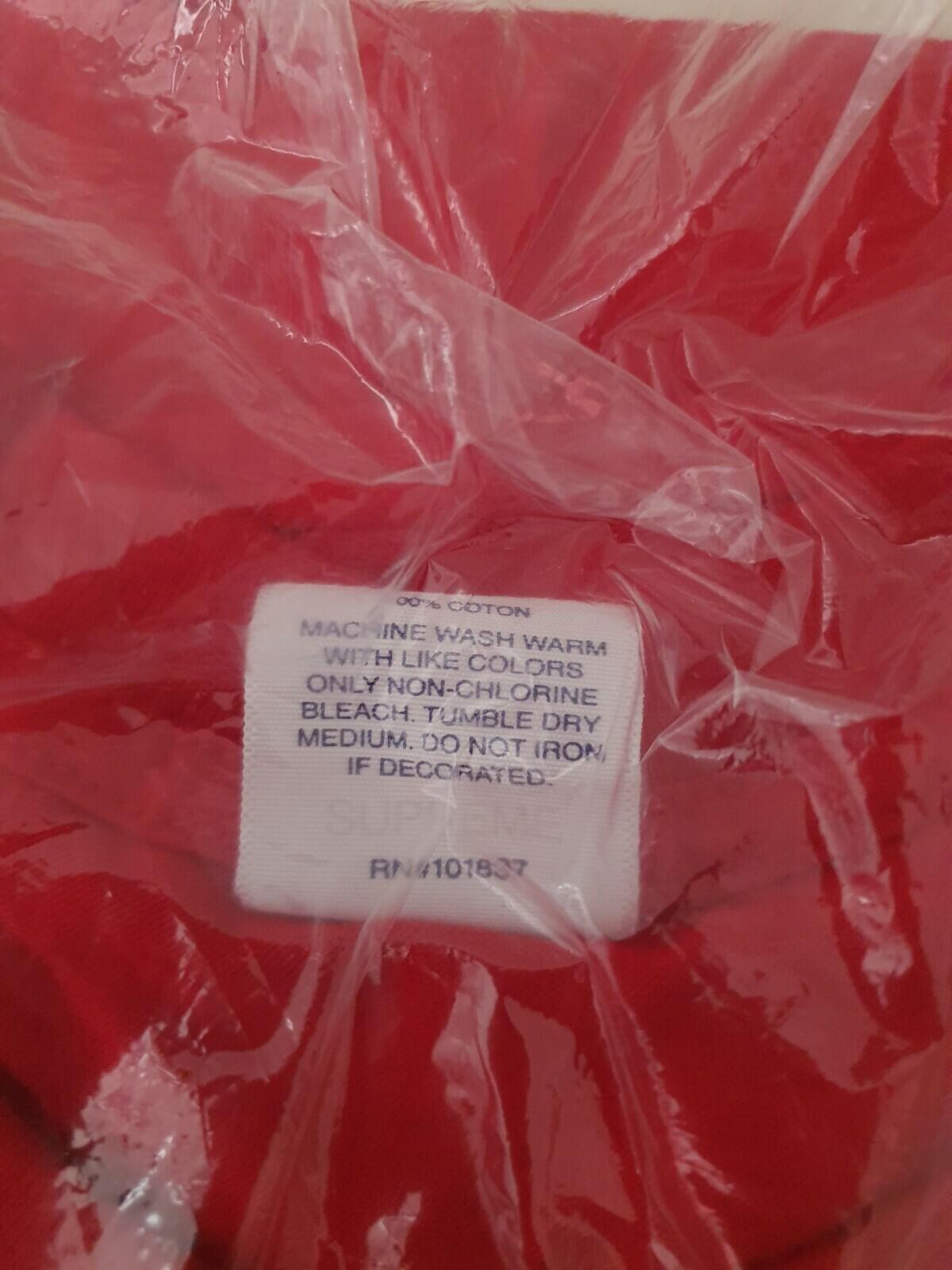 FW19 Supreme NEW SHI T Tee Size XL Red
