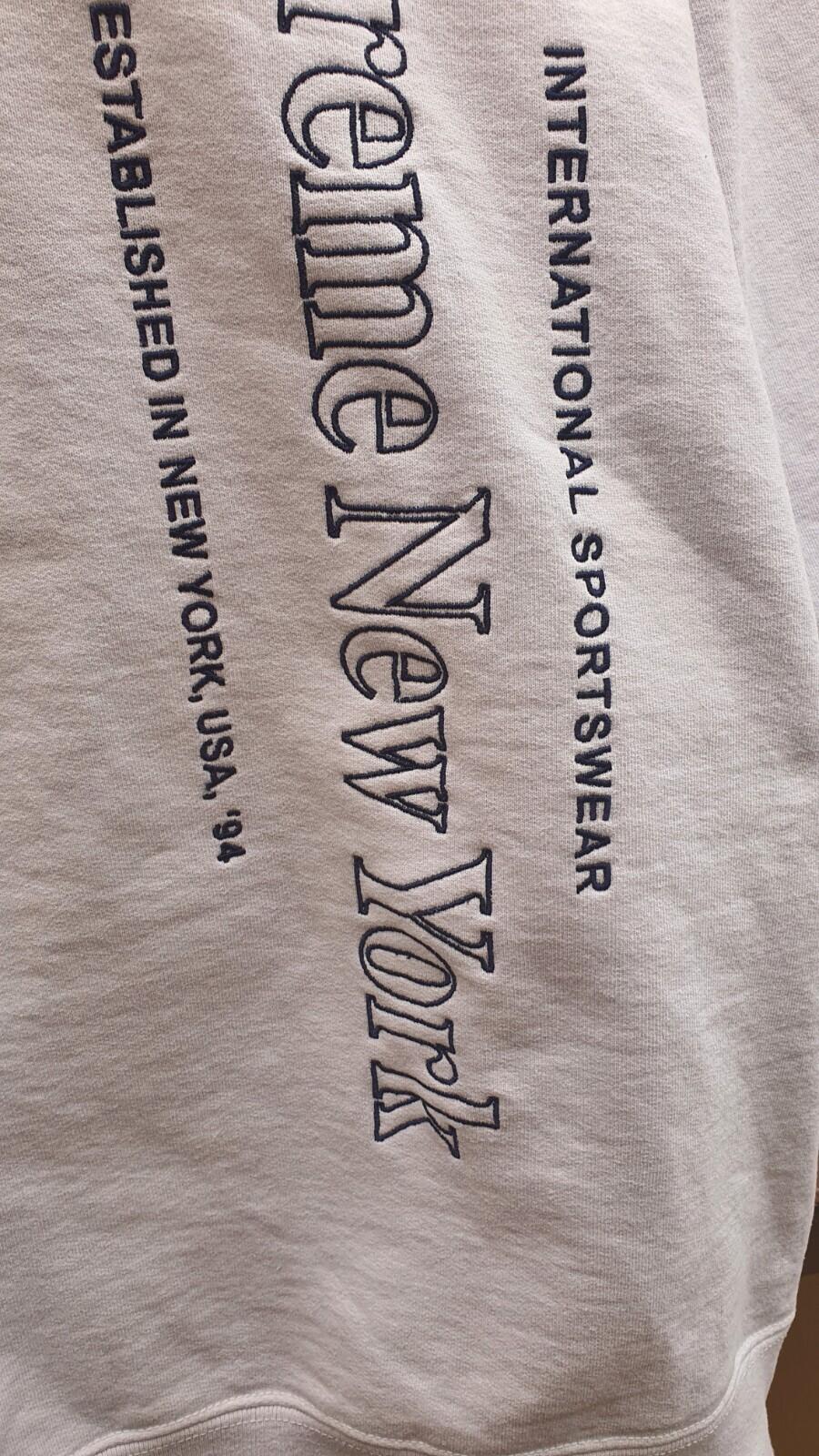 FW20 Supreme Side Logo Crewneck Weiß Größe XL