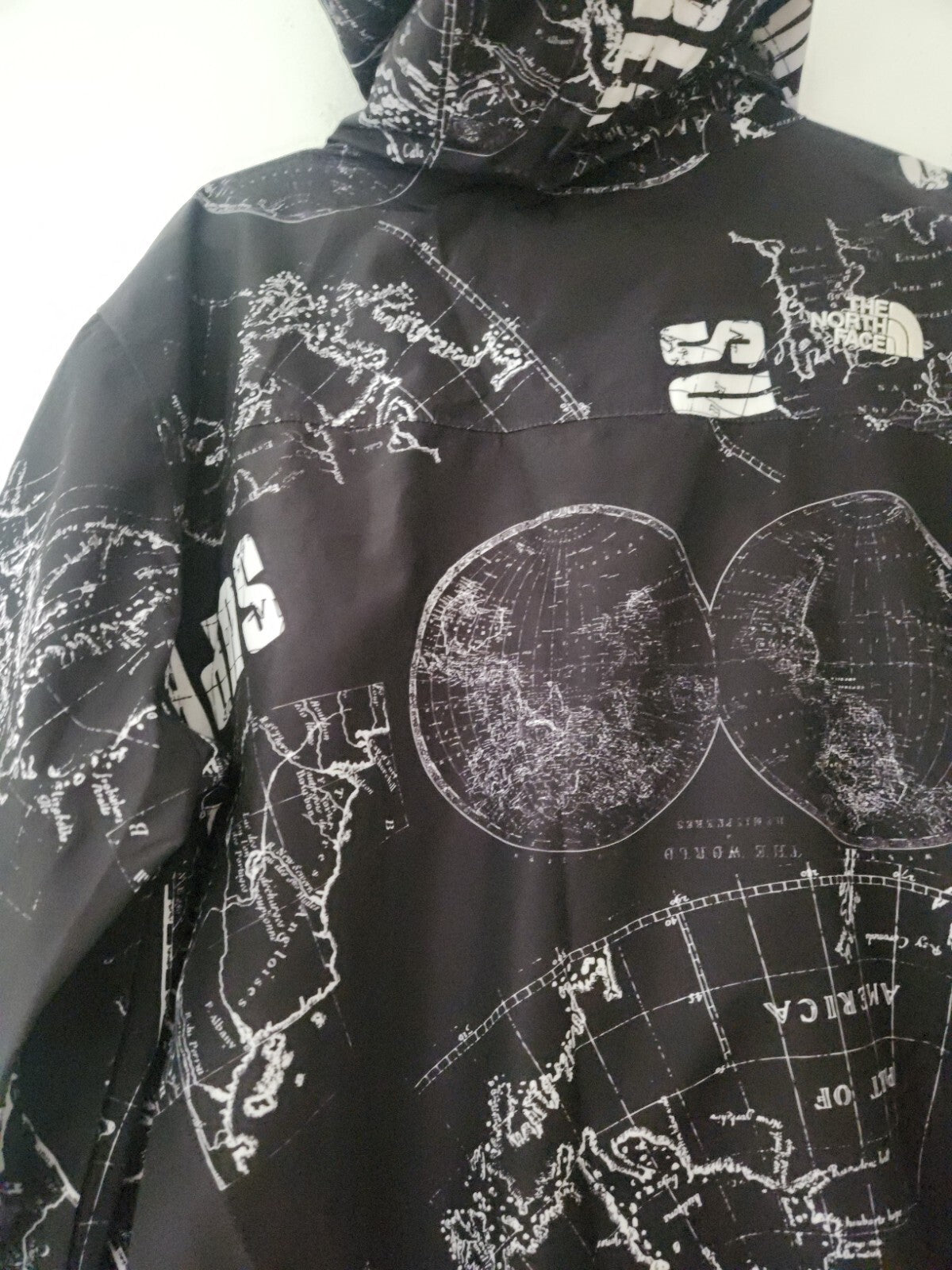 SS12 Supreme x The North Face Venture Jacke L groß TNF schwarz Maps vintage Selten