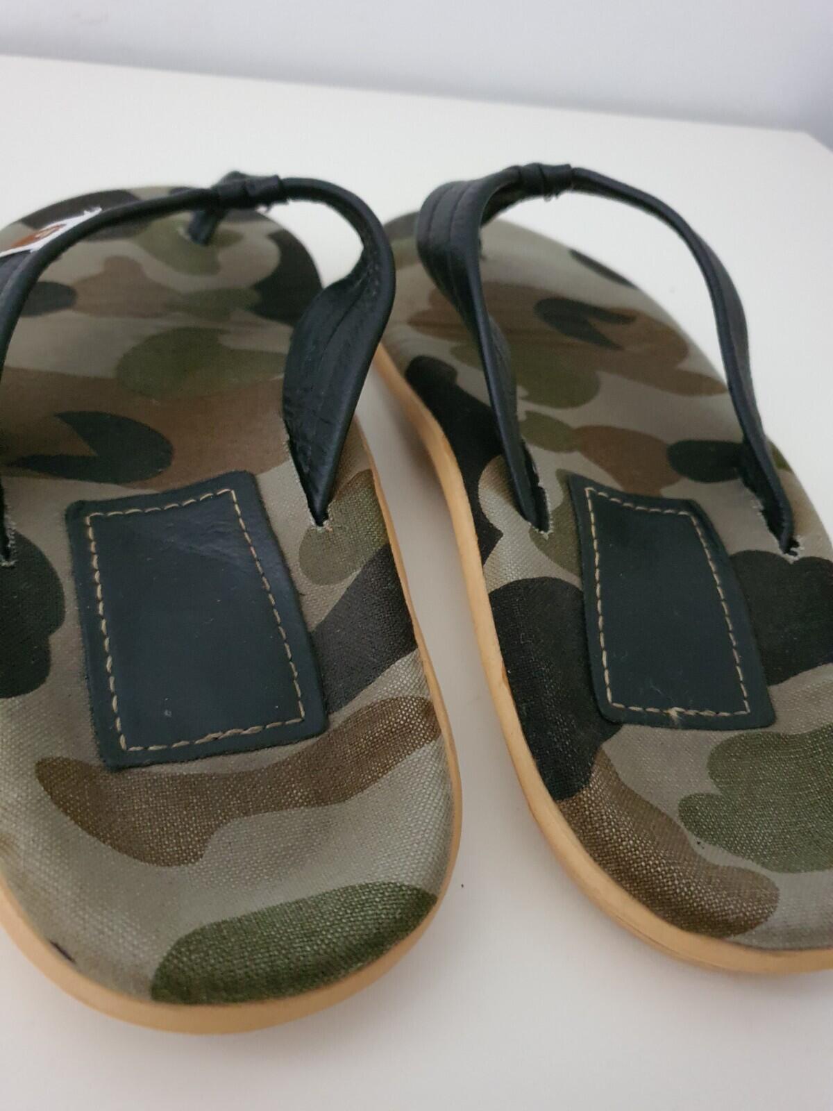 A BATHING APE Island Slipper Thong Sandal slides UK 8 US 9 EU 42.5 BAPE Vintage