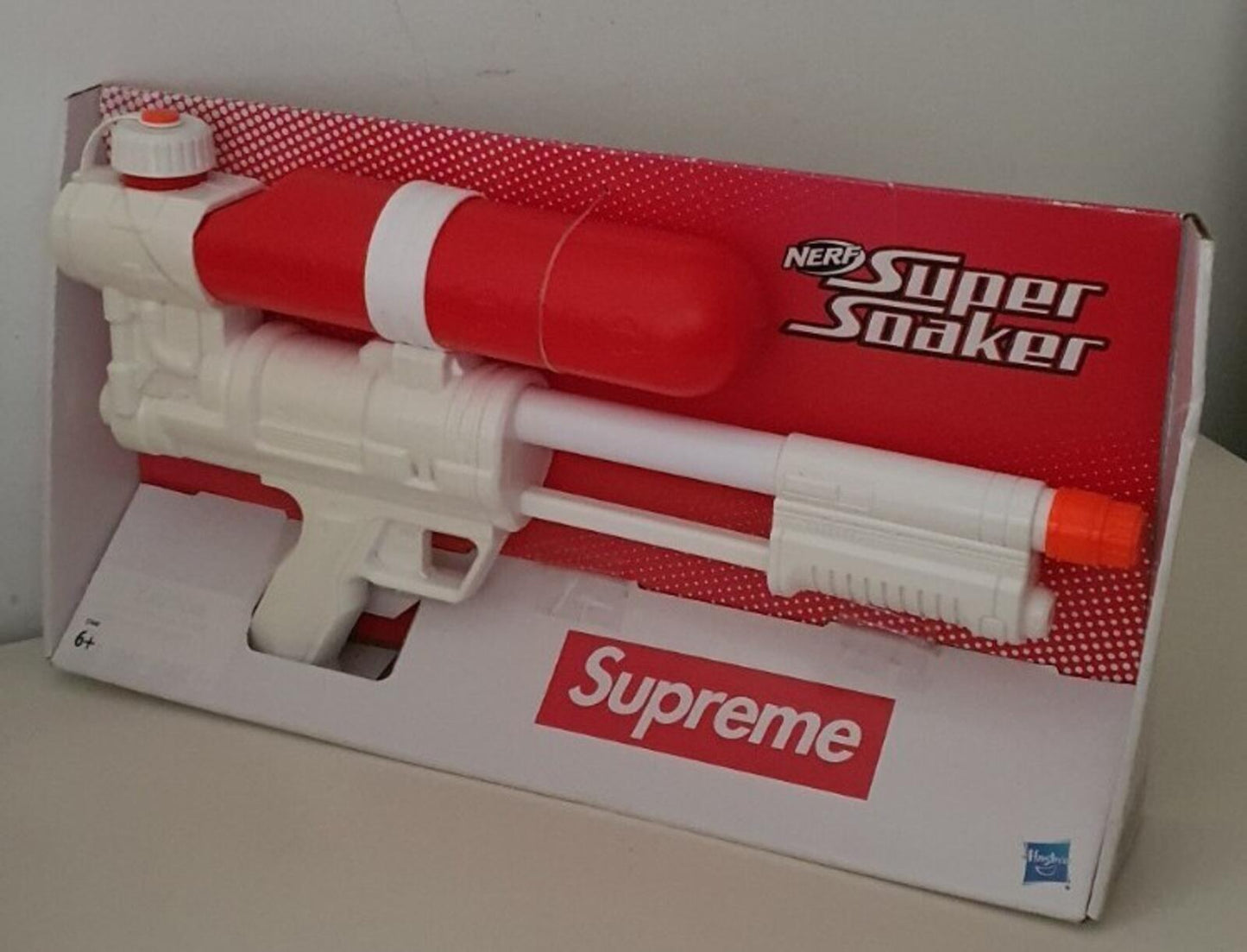 SS19 Supreme Hasbro Super Soaker 50 Water Blaster White New with defects