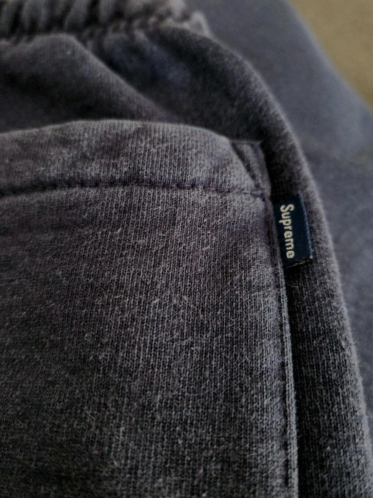 FW18 Supreme Split sweatpant red black pants size S Small