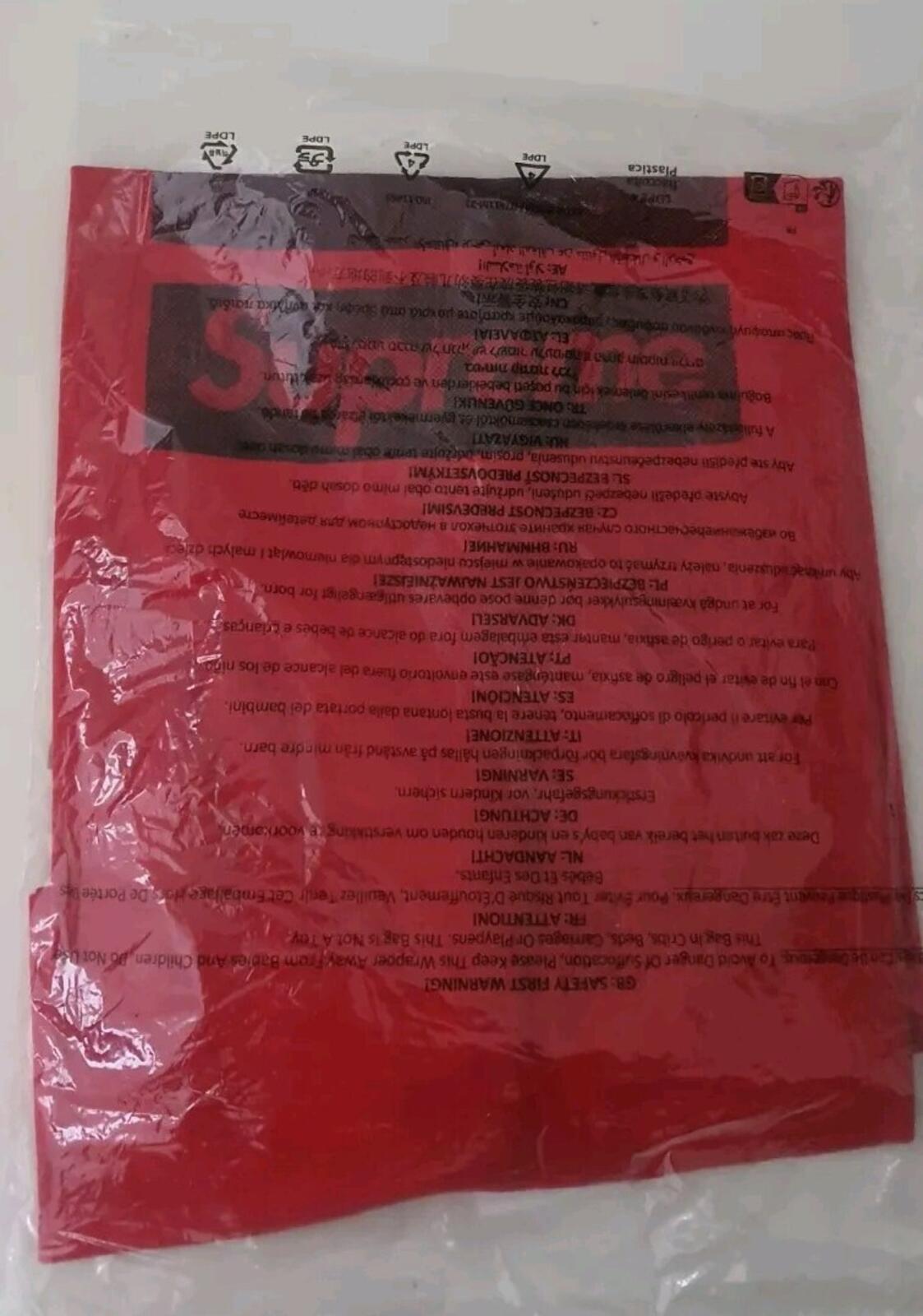 SS24 Supreme x The North Face camiseta de manga corta talla S pequeña roja