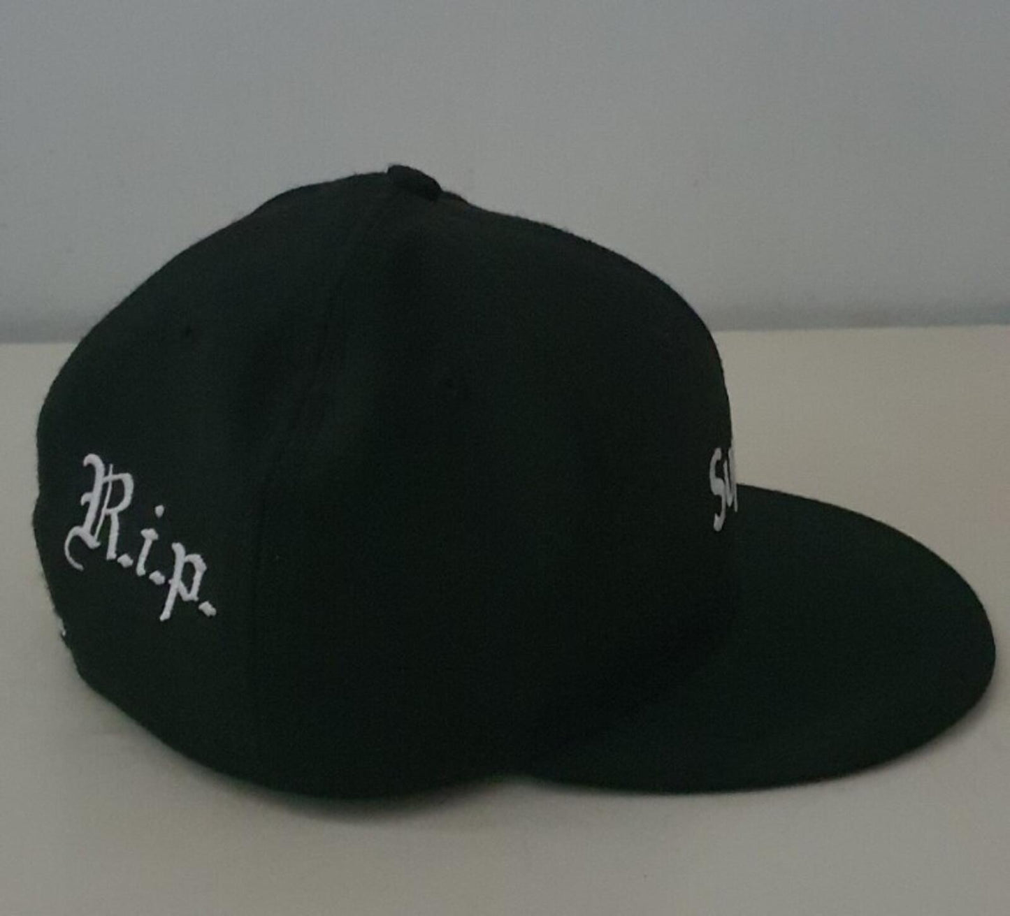 FW16 Supreme RIP New Era 59Fifty Box Logo black hat size 7 1/8