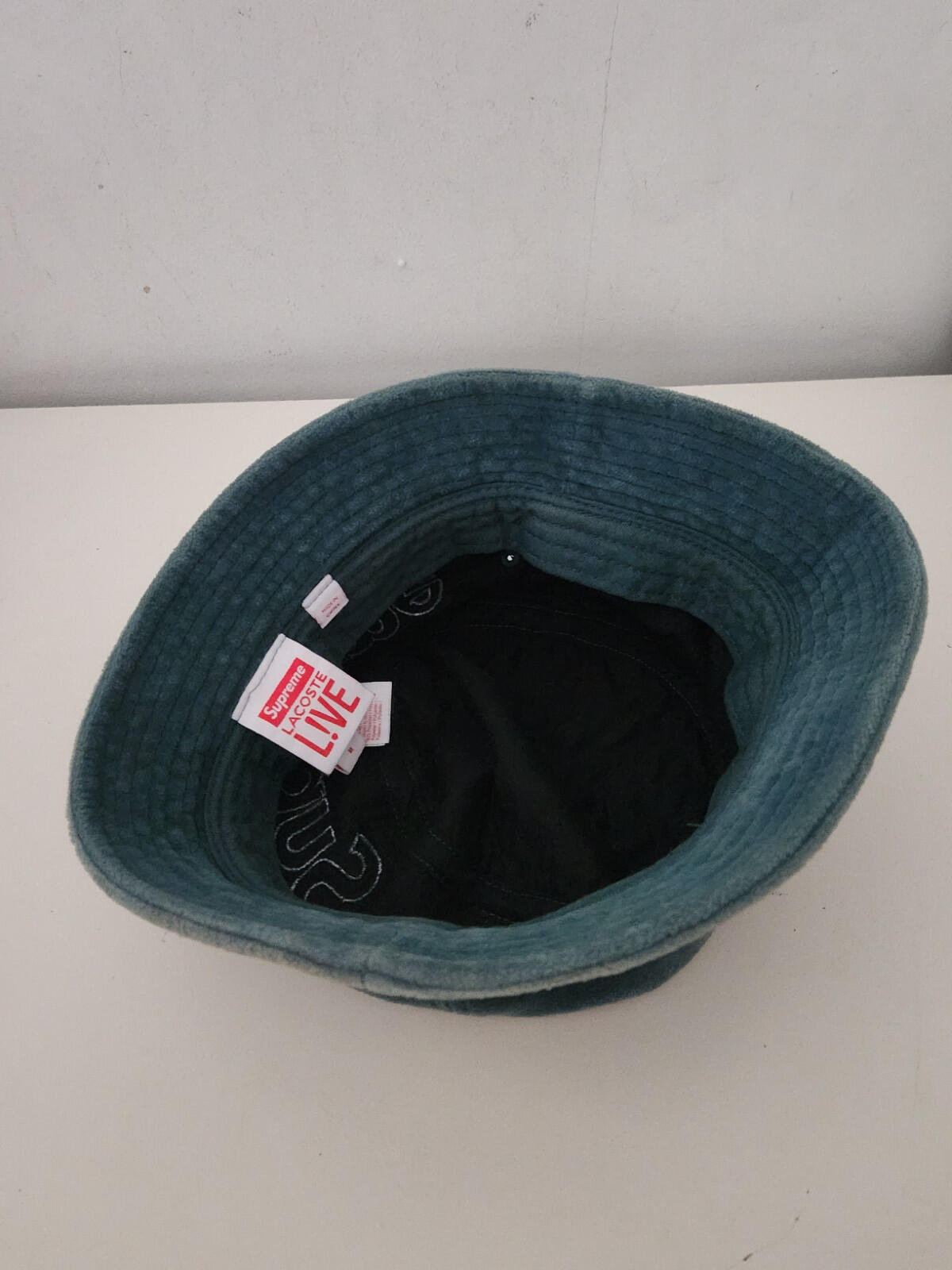 SS18 Supreme x Lacoste Velour crusher size M Medium Teal bucket hat