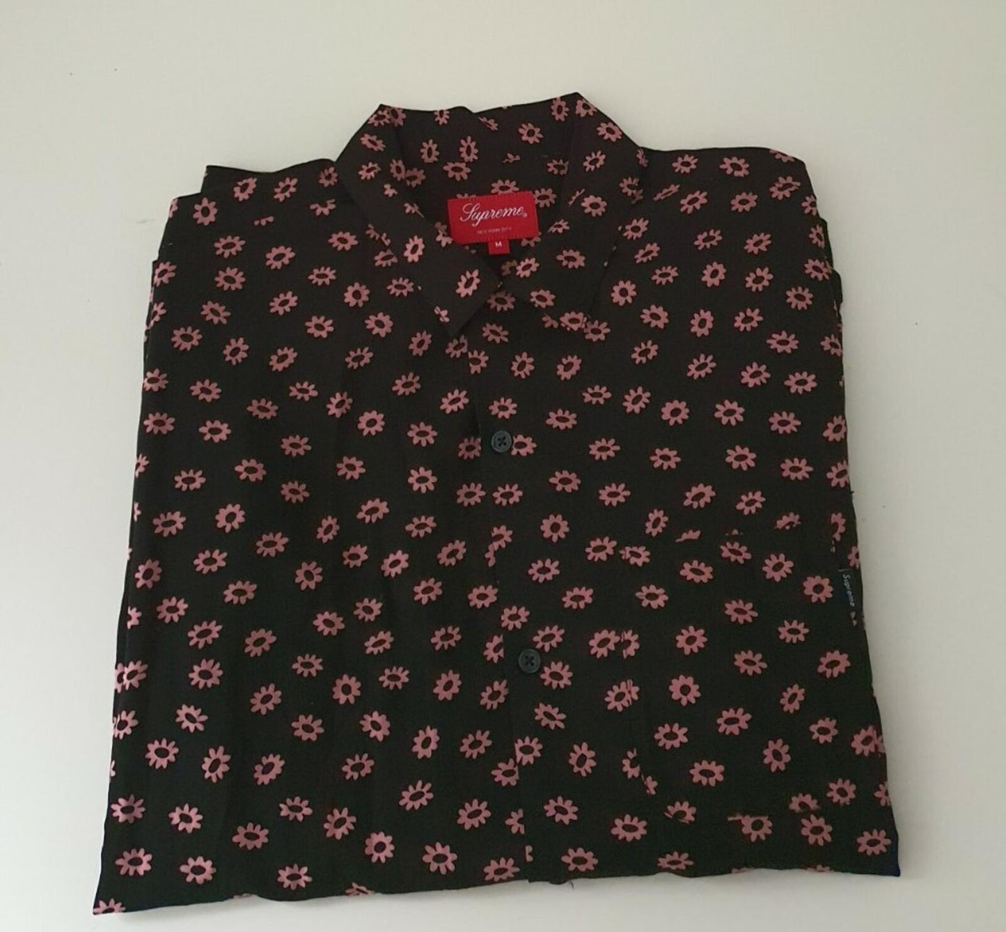 SS18 Supreme Flowers Rayon Shirt Black Size M
