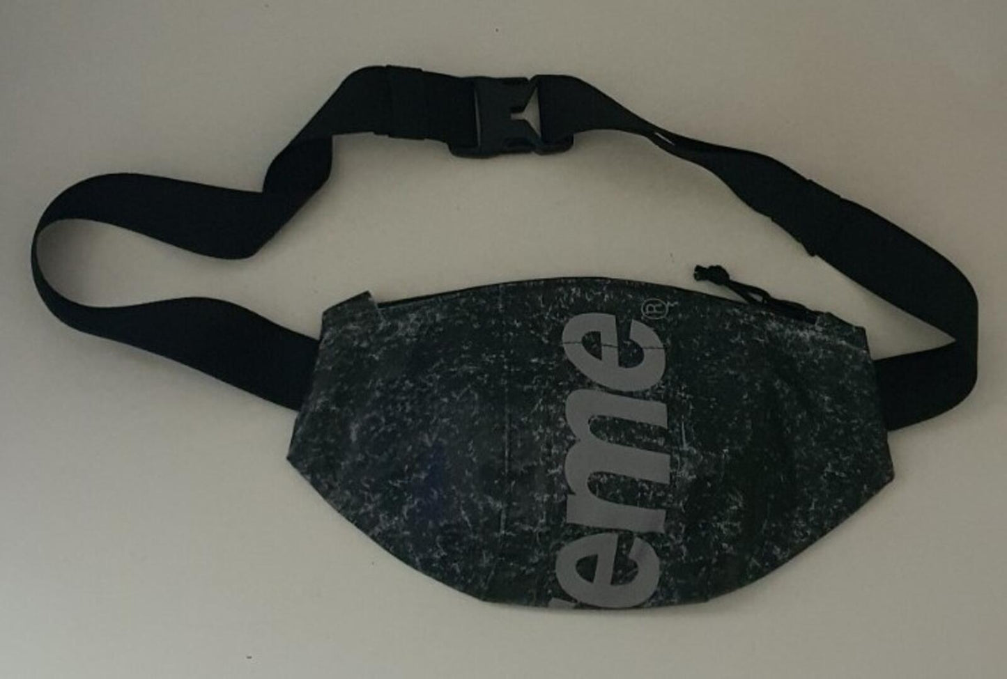 FW20 Supreme reflective speckled waist bag black waterproof belt shoulder bag
