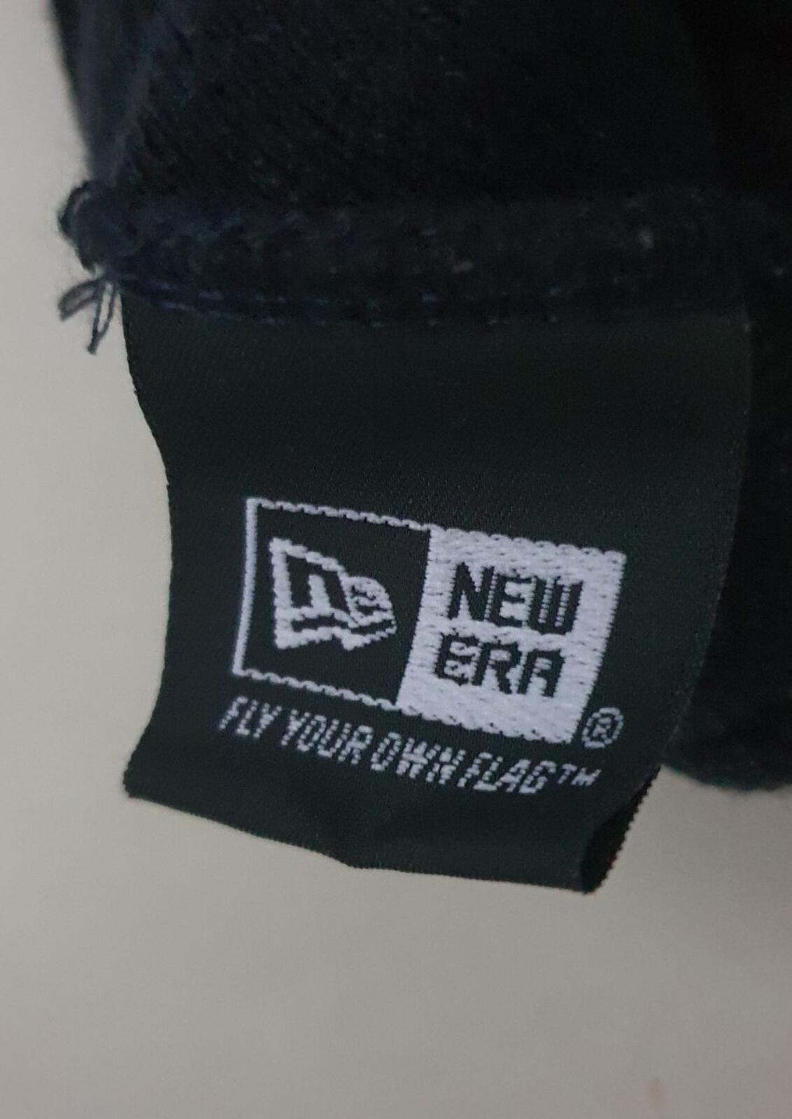 FW15 Supreme Banner New Era navy / white beanie small box logo Rare