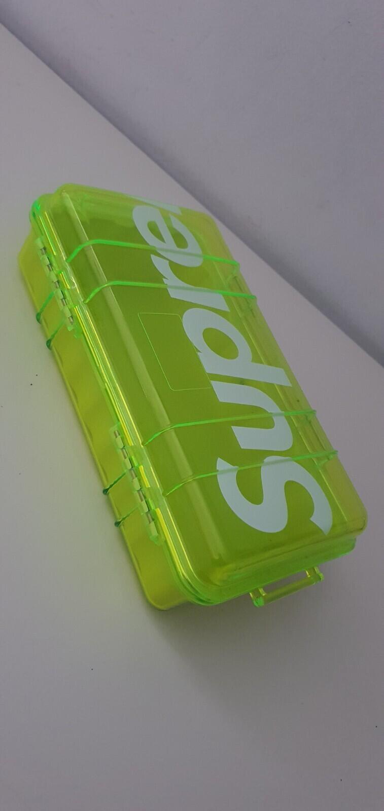 FW19 Supreme Pelican 1060 case Water resistant Neon Yellow