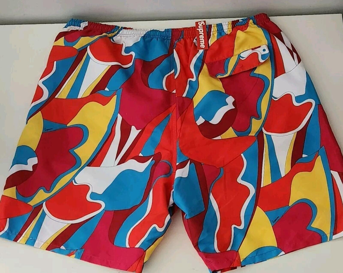 SS16 Supreme Abstract Water Short Size XL