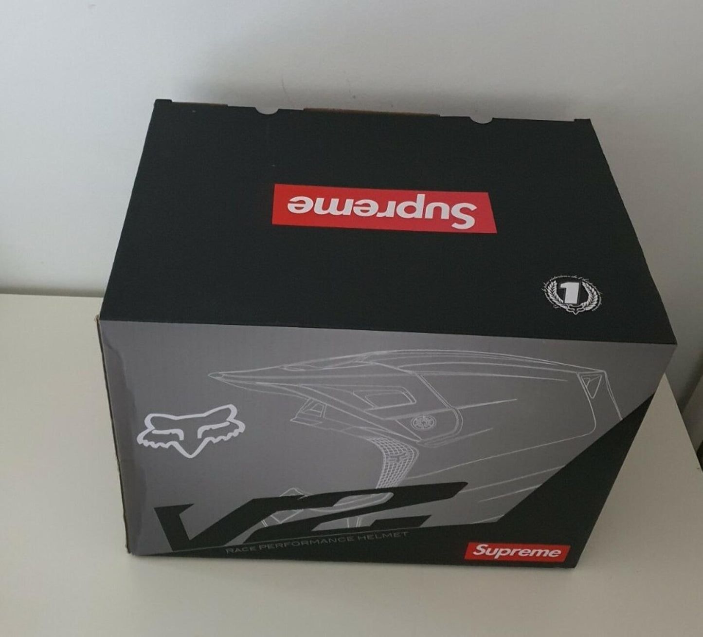 SS18 Supreme x Fox Racing V2 Motorcycle Helmet Multicolor