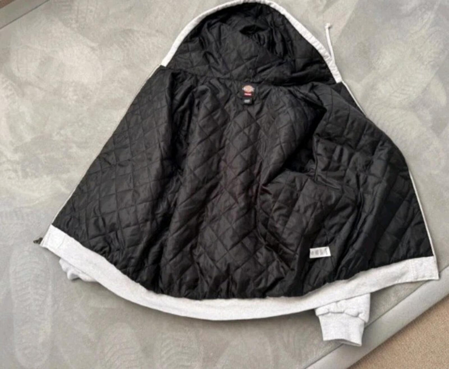 Sudadera con Capucha y Cremallera Acolchada Supreme x Dickies Otoño/Invierno 2024, Color Gris, Talla XL