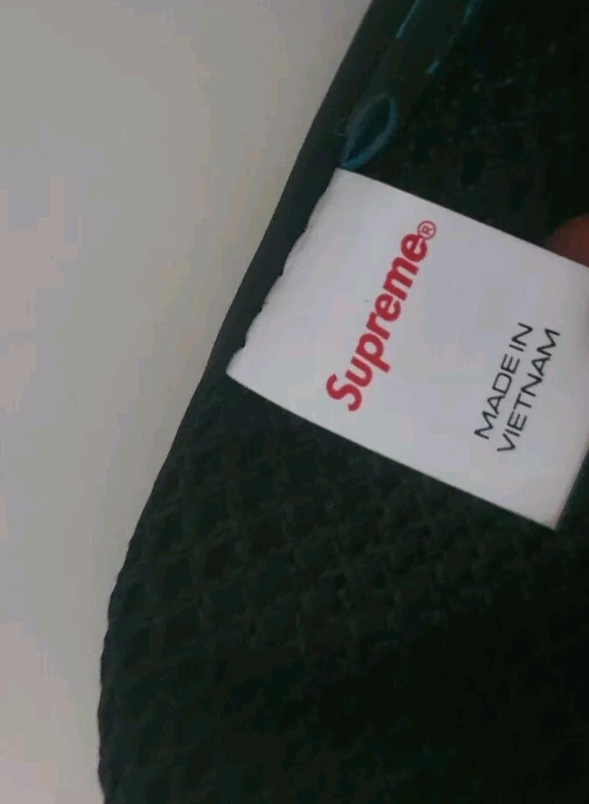 FW23 Supreme Shoulder Bag Black