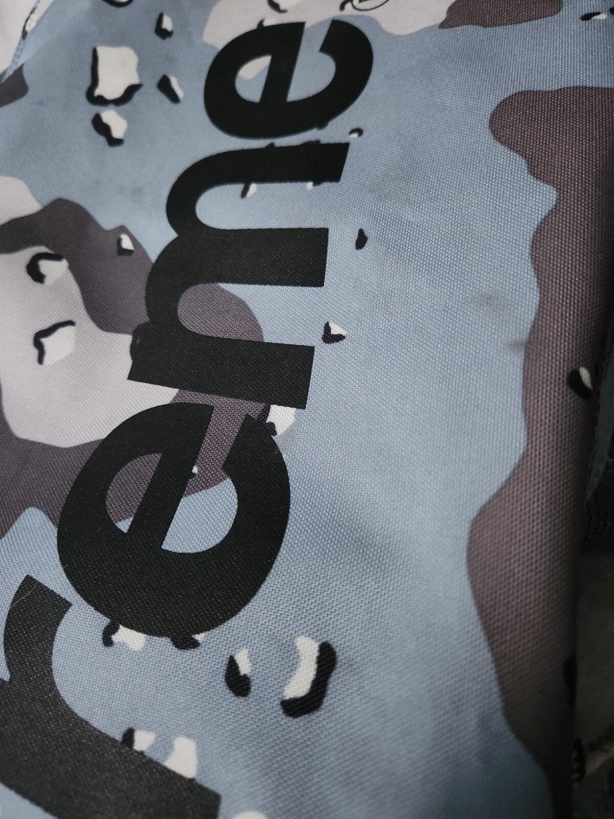 SS20 Supreme Big Duffle Bag Blue Chocolate Chip Camo Reflective Logos 48L Mesh