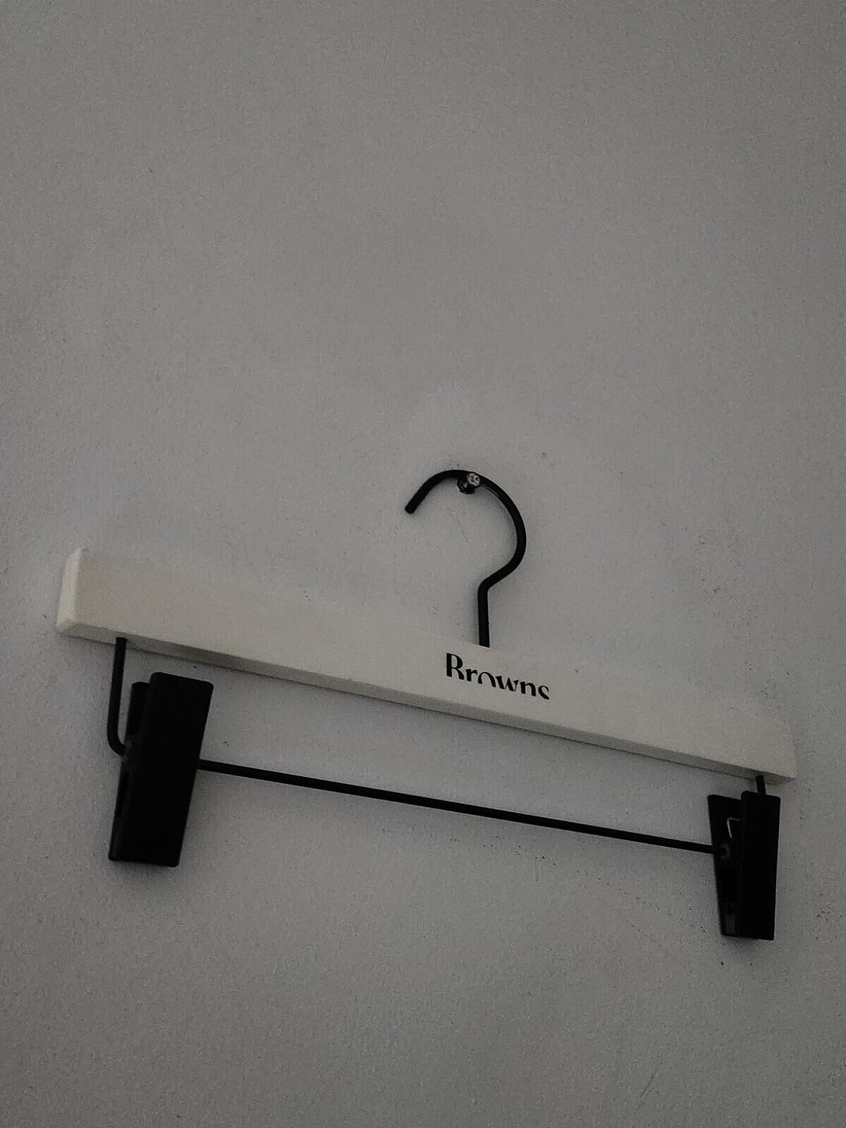 5 x BROWNS White Wooden Trousers Skirt Hangers With Clips Clothes Hangers 35cm