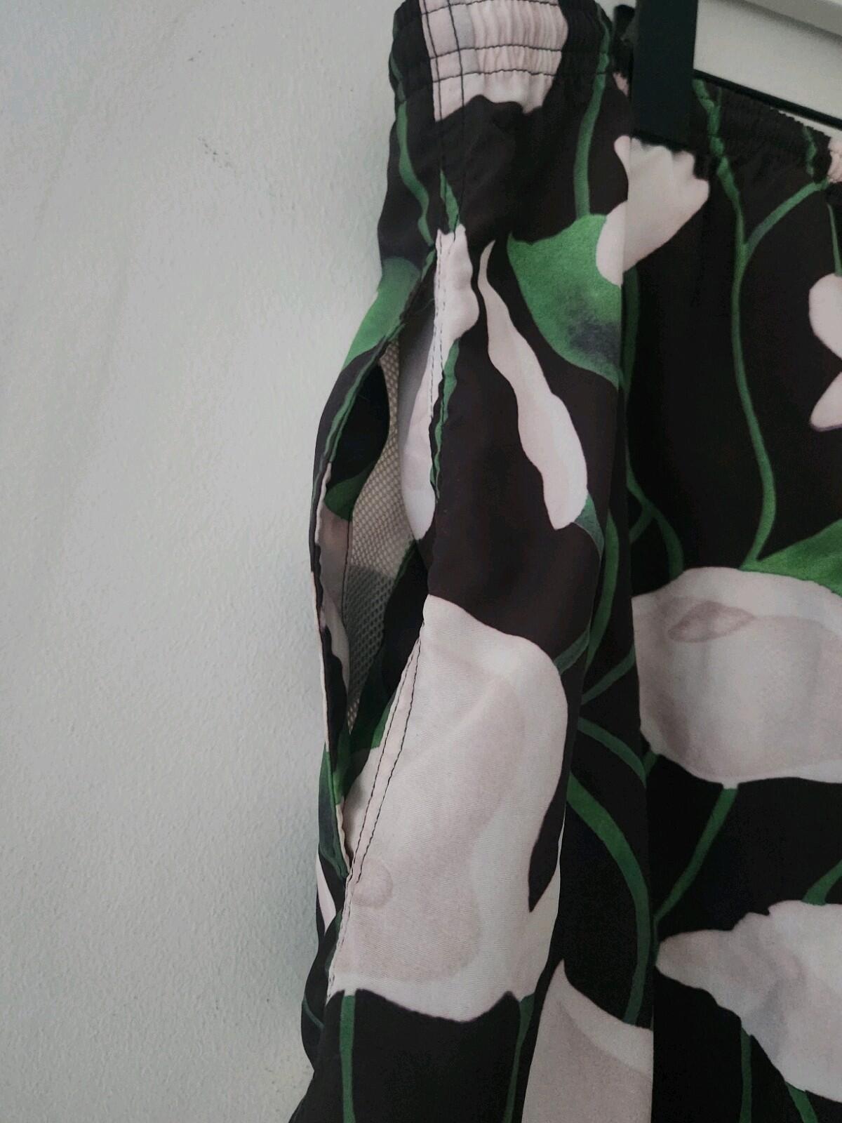 SS18 Supreme Nylon Water Short XL swim shorts black floral small box logo New
