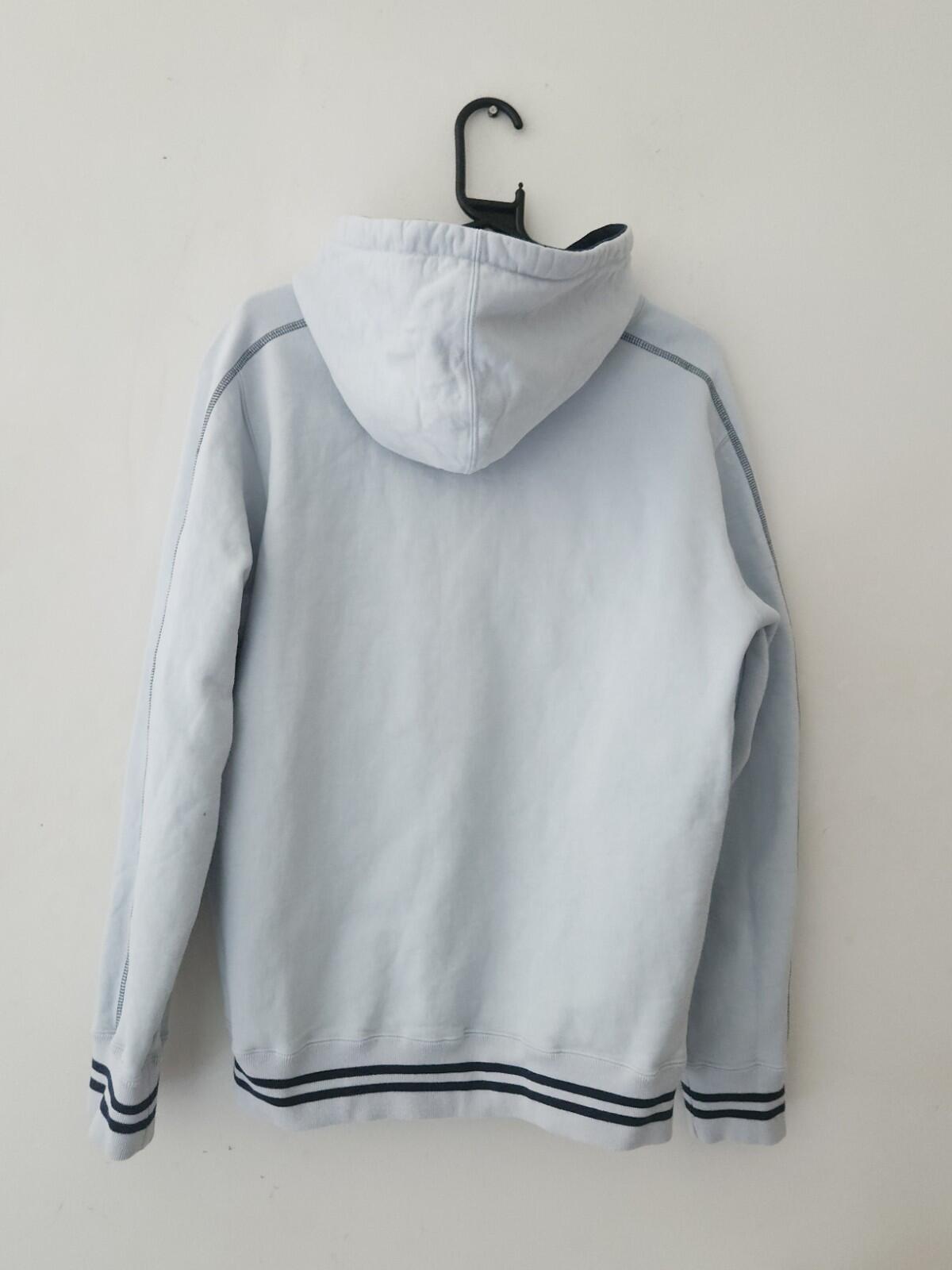 SS19 Supreme Contrast Embroidered Hoodie Ice Blue Size M