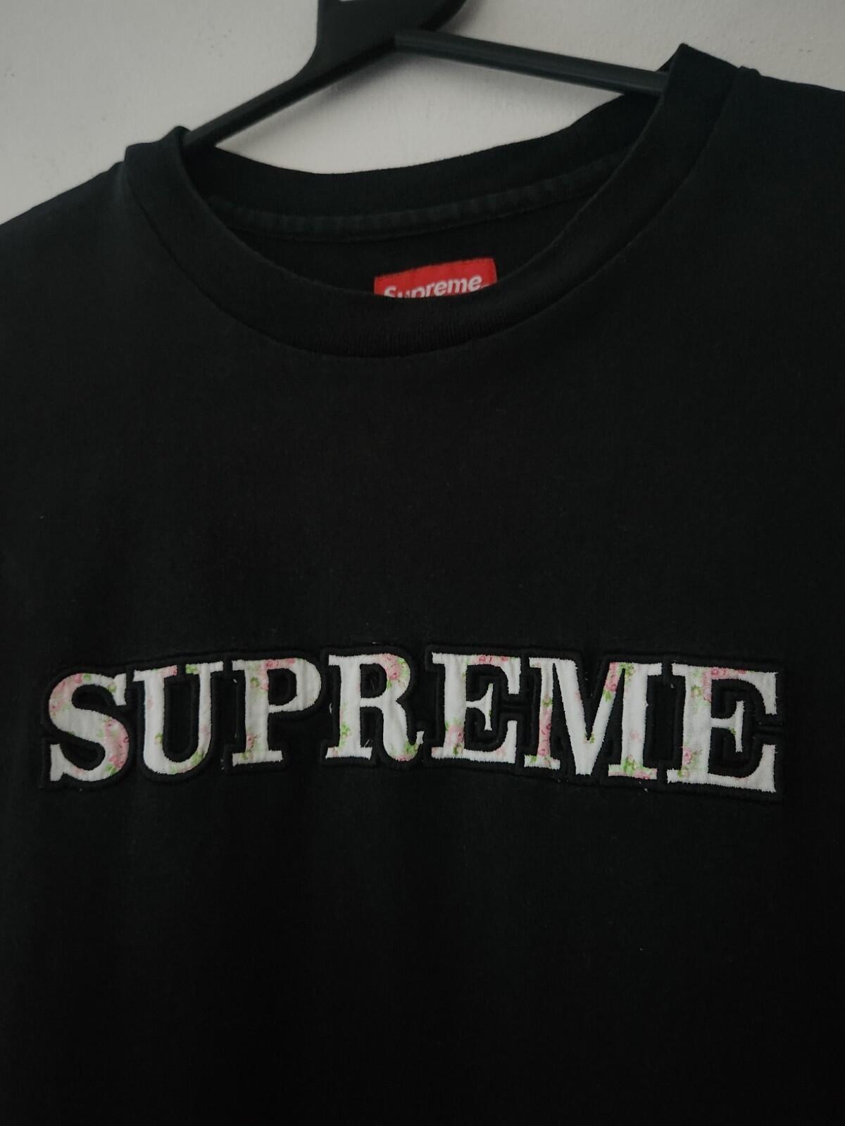 FW18 Supreme Floral Logo tee size M medium T-shirt black