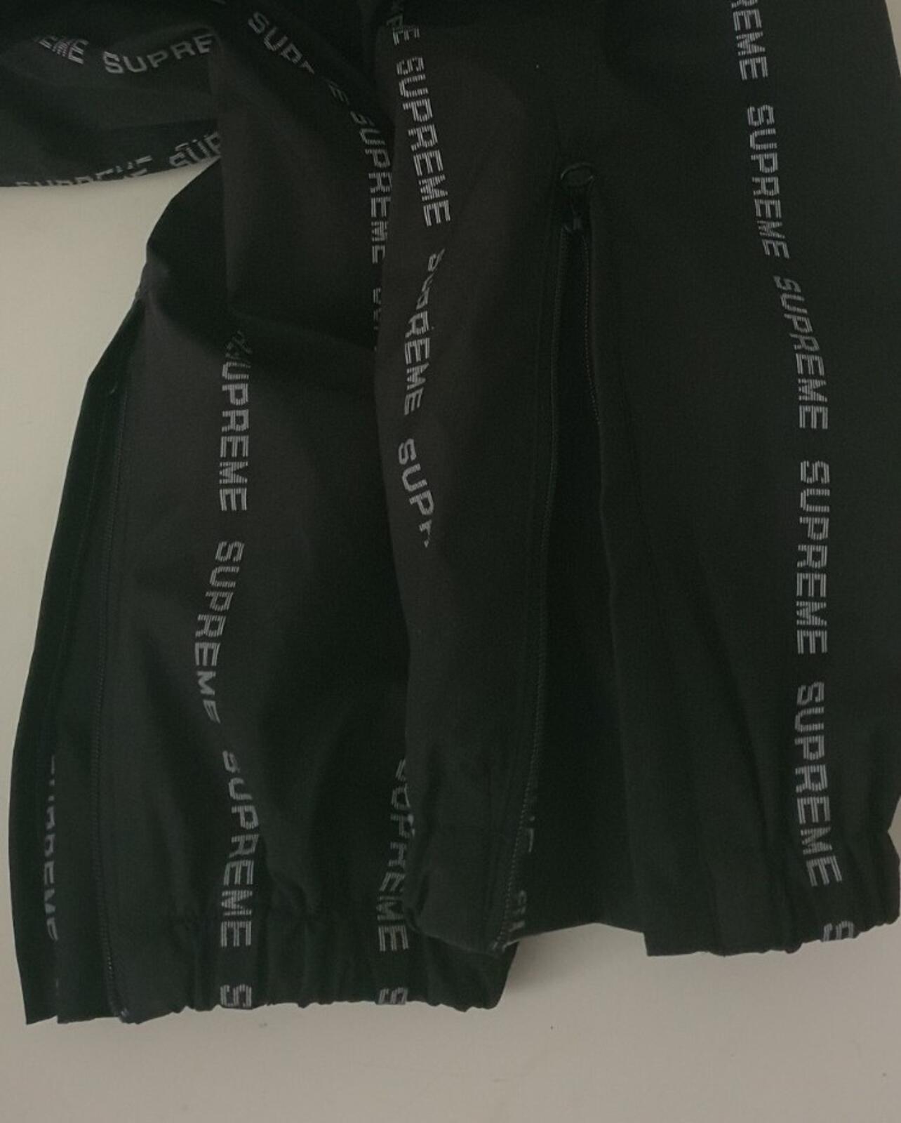 FW18 Supreme Reflective Text Track Pant Black Talla S