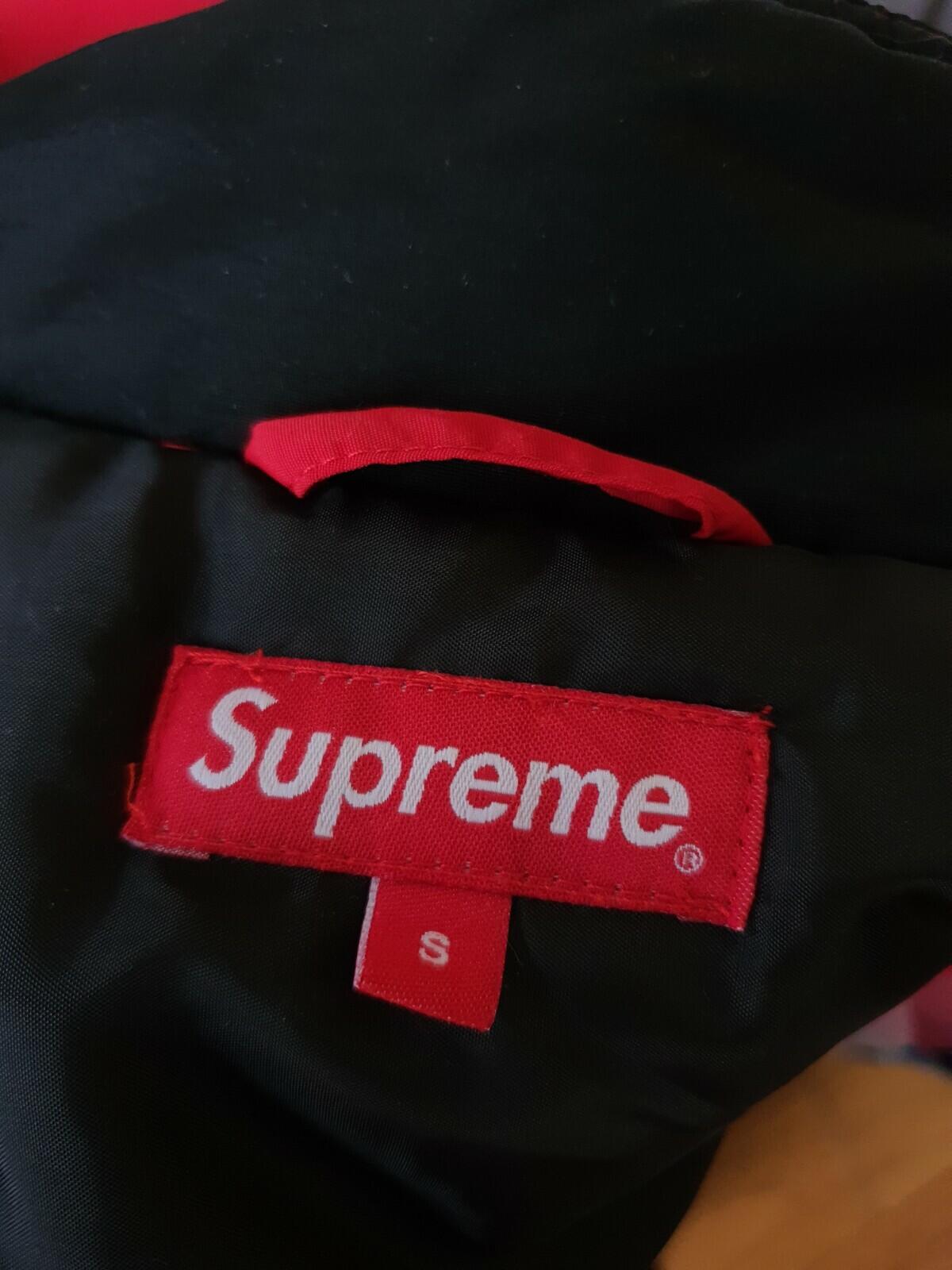 FW18 Supreme Sleeve Logo Sideline Parka Roja Talla S