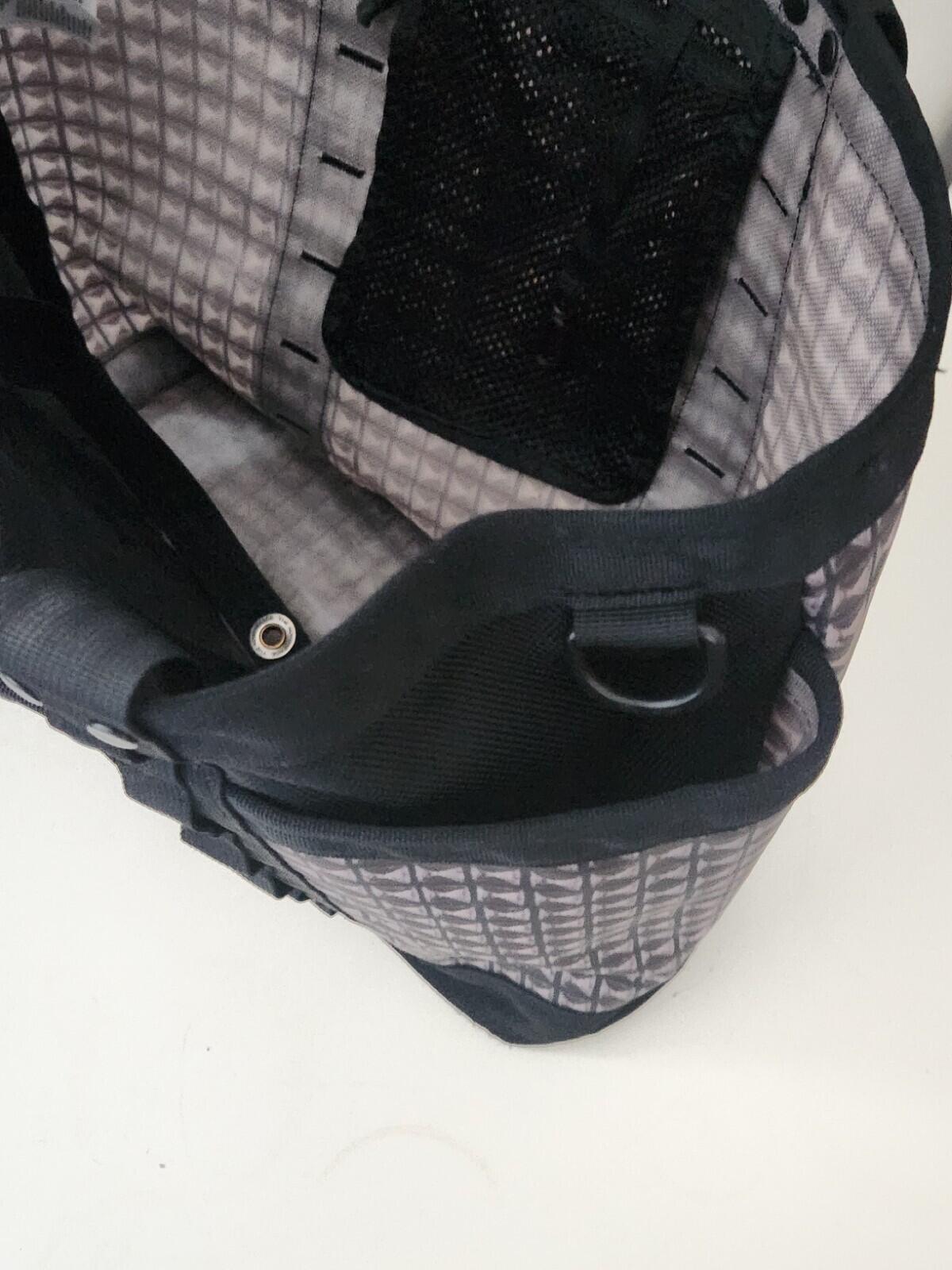 Bolso utilitario Studded Explore Supreme x The North Face SS21 TNF