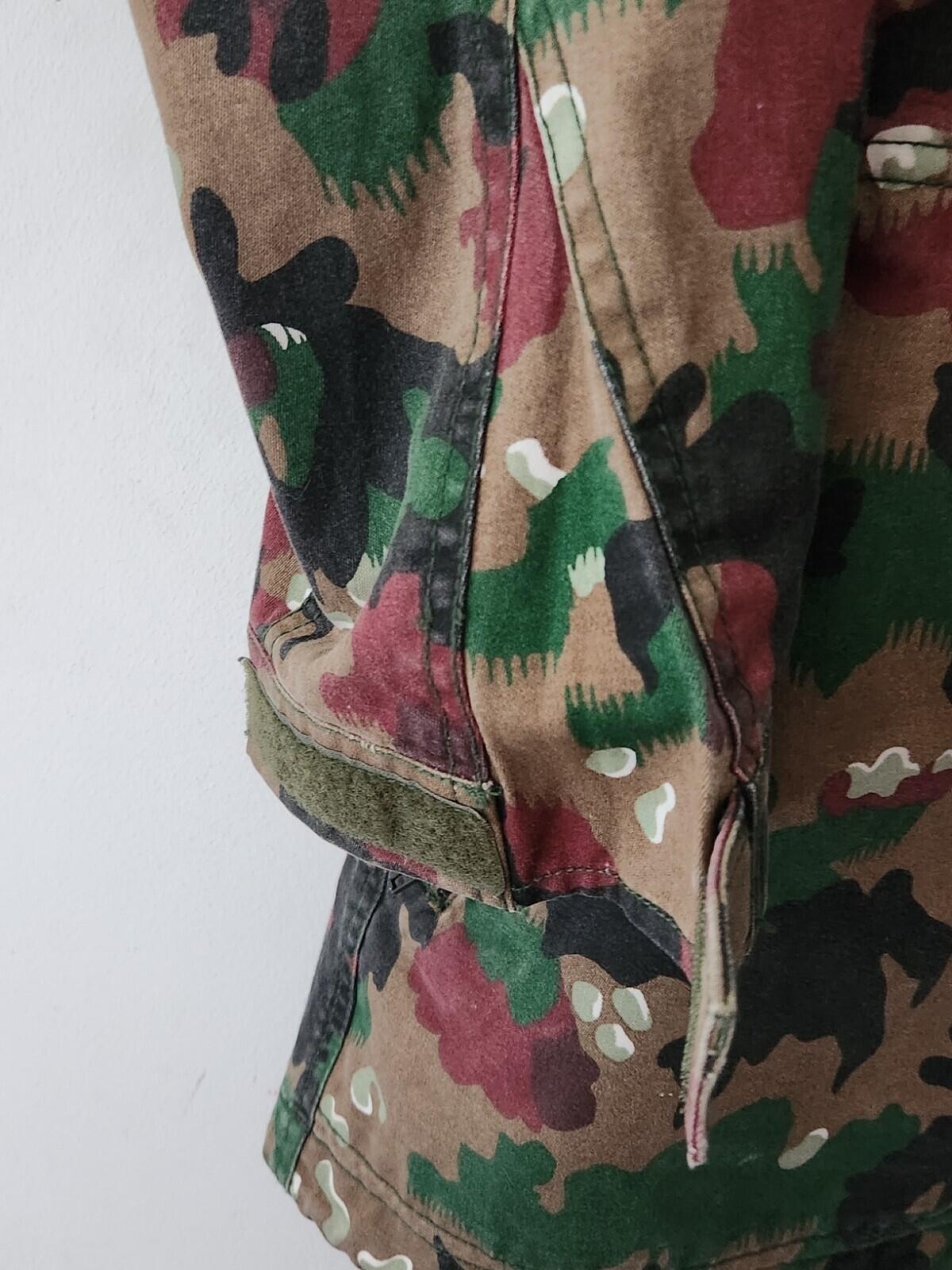 SS17 Supreme Field Parka Größe M Medium Jacke Mantel Swiss Camo Camouflage 666