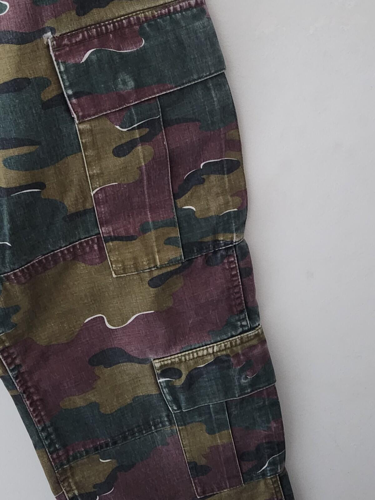 SS18 Supreme cargo pant size 34 W34 L 32 trousers pants Jigsaw Camo