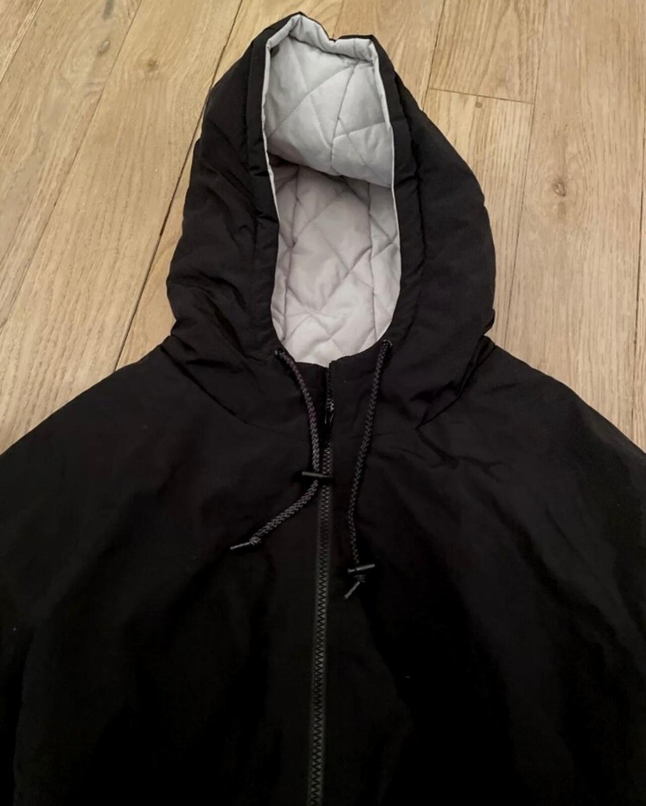 SS18 Supreme Sleeve Script Sideline jacket size L Large water resistant black