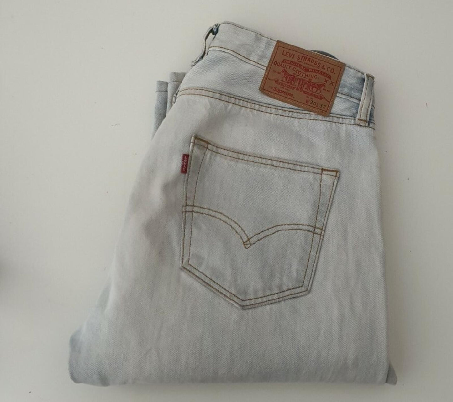FW16 Supreme x Levi's 501 Bleached Jeans Size W30 L32