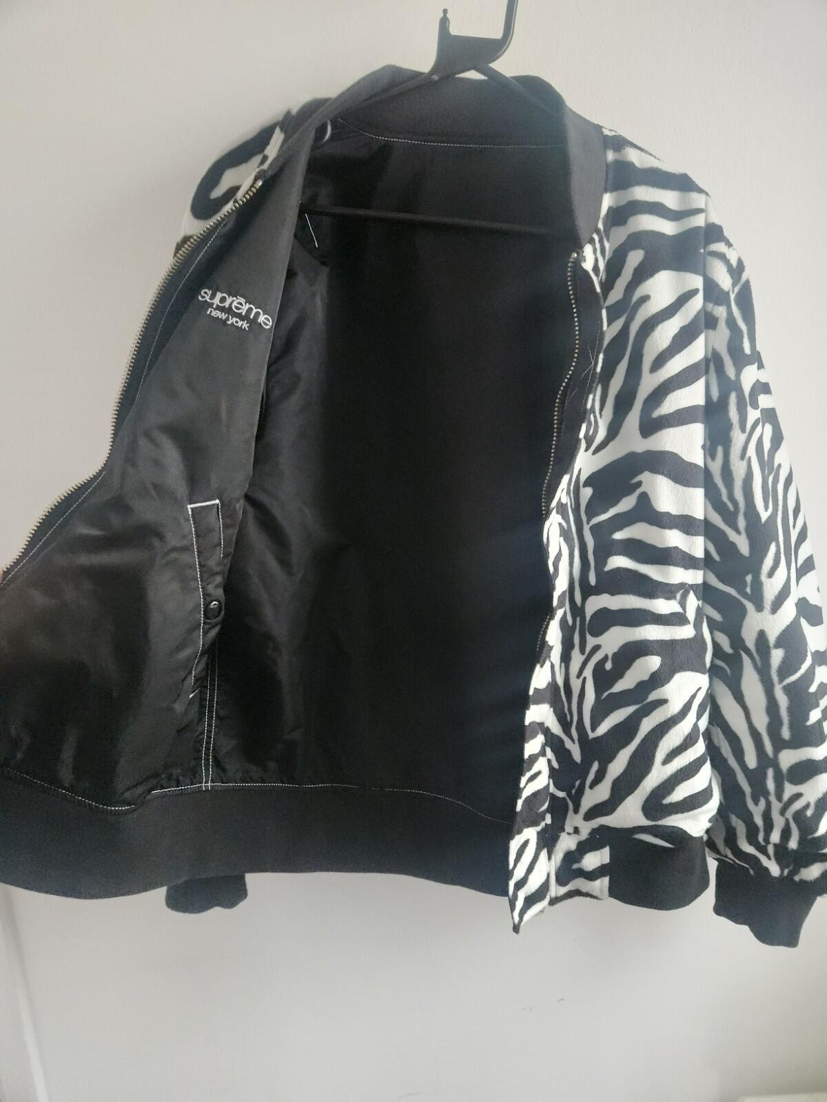 SS17 Supreme contrast stitch reversible MA-1 jacket size L Large Black / Zebra