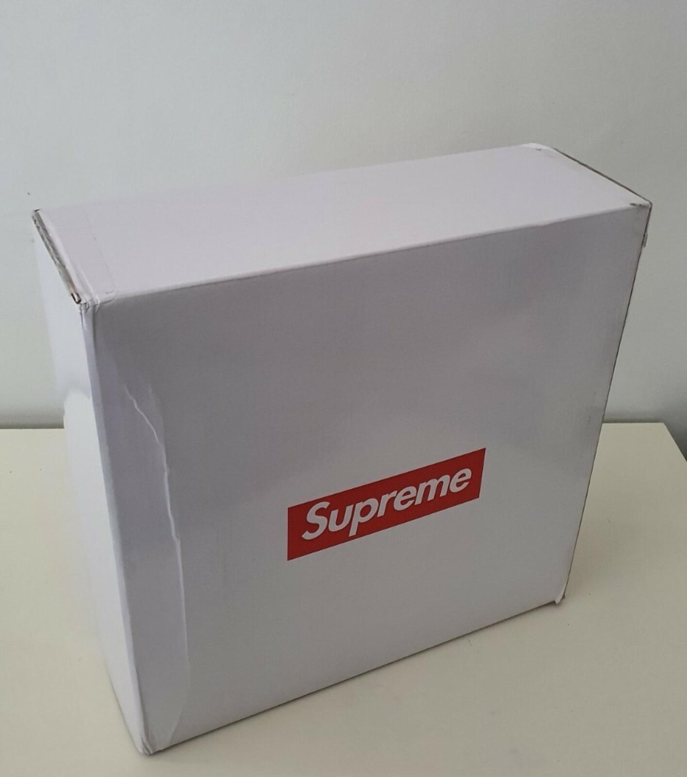 FW19 Supreme Schneeschlauch rot Neu und ungeöffnetes Accessoire