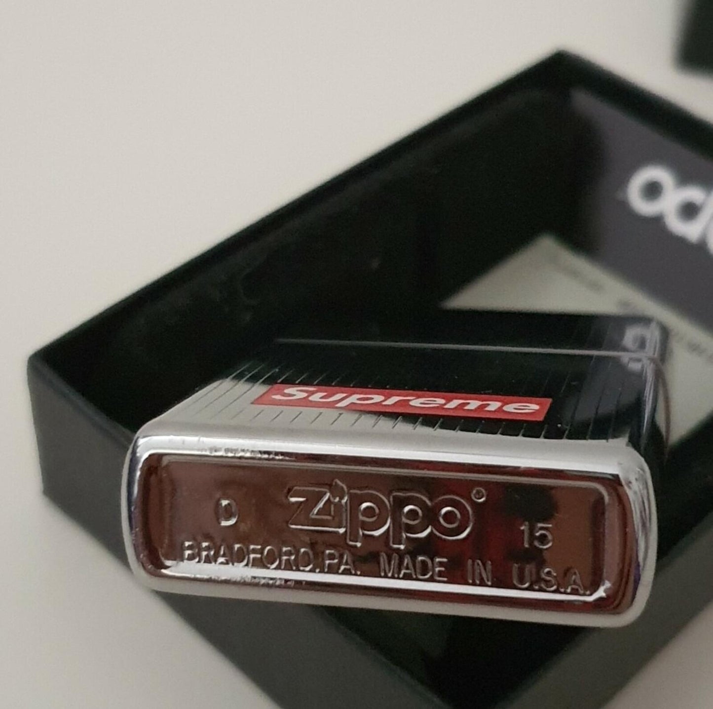 FW15 Supreme Engraved Stripe Zippo silver lighter Rare Accessory