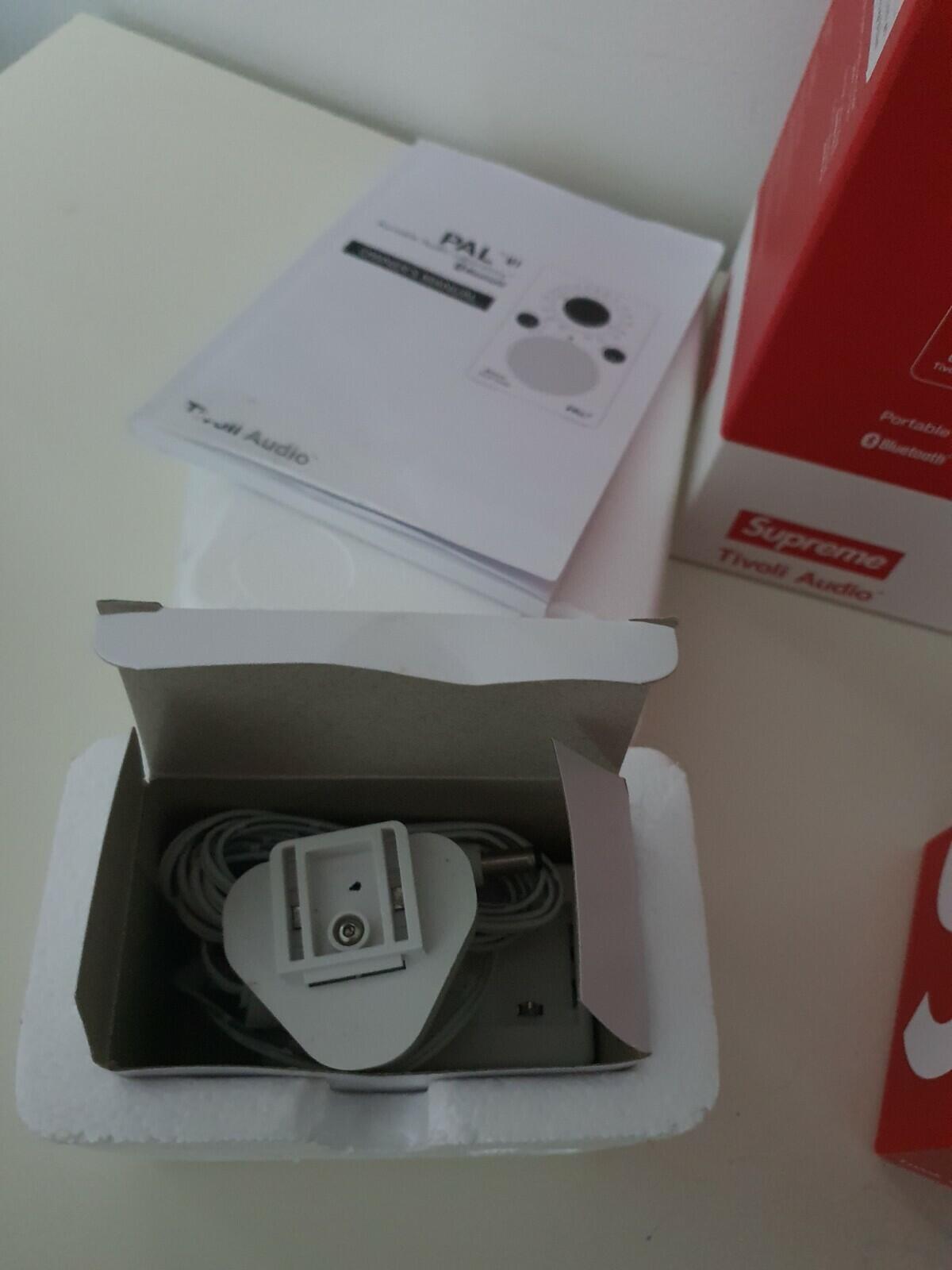 SS18 Supreme x Tivoli audio PAT Bluetooth radio portable red speaker RRP £288